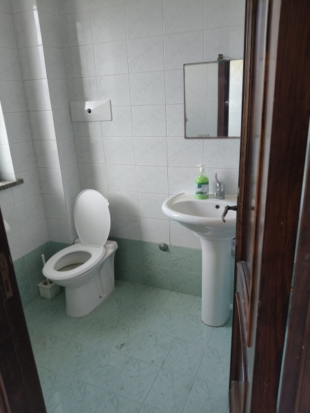 Locale commerciale classe A4 a Teano