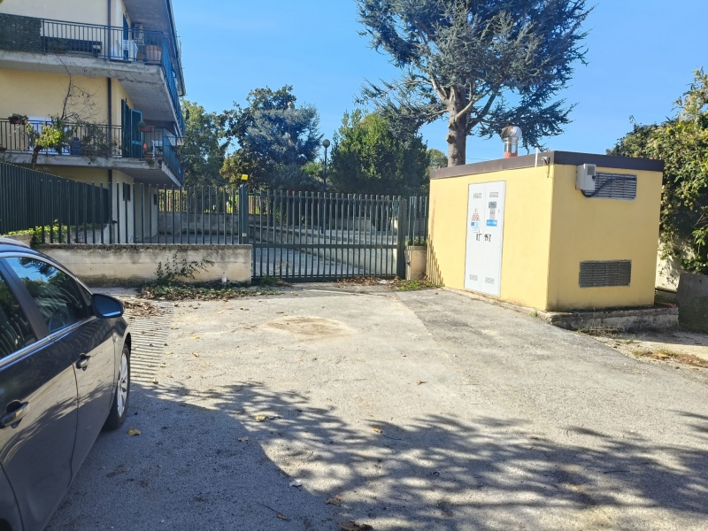 Magazzino classe A4 a Teano