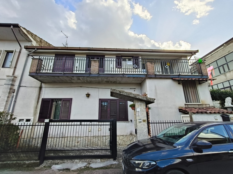 Appartamento classe A4 a Vairano Patenora
