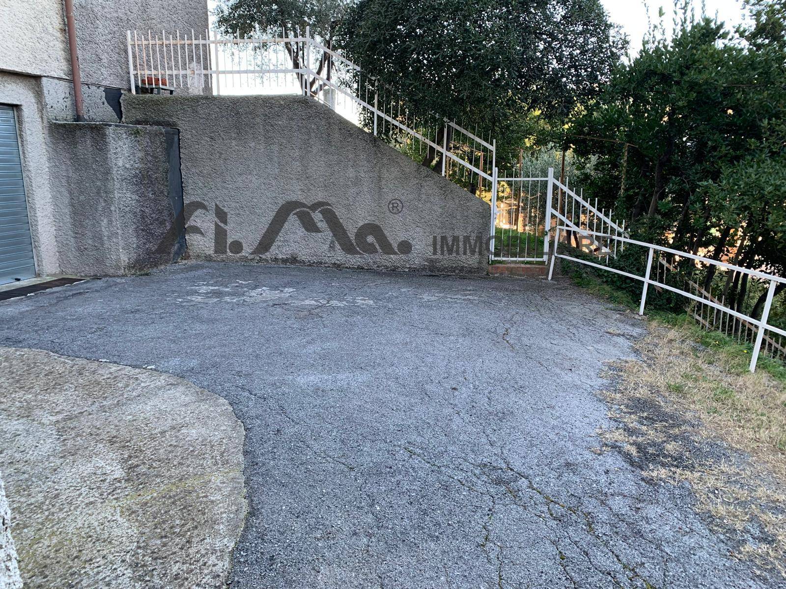 Box o garage in affitto a Savona, La Rusca