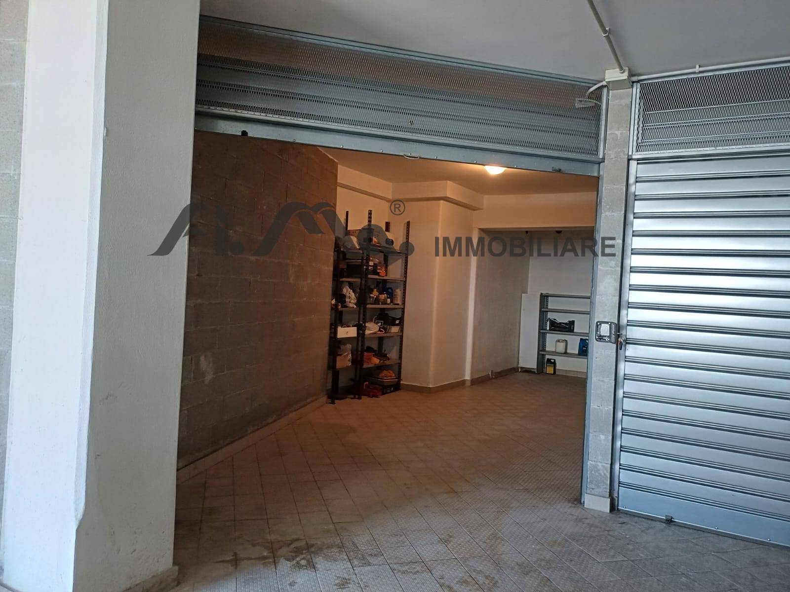 Box o garage in vendita a Albissola Marina