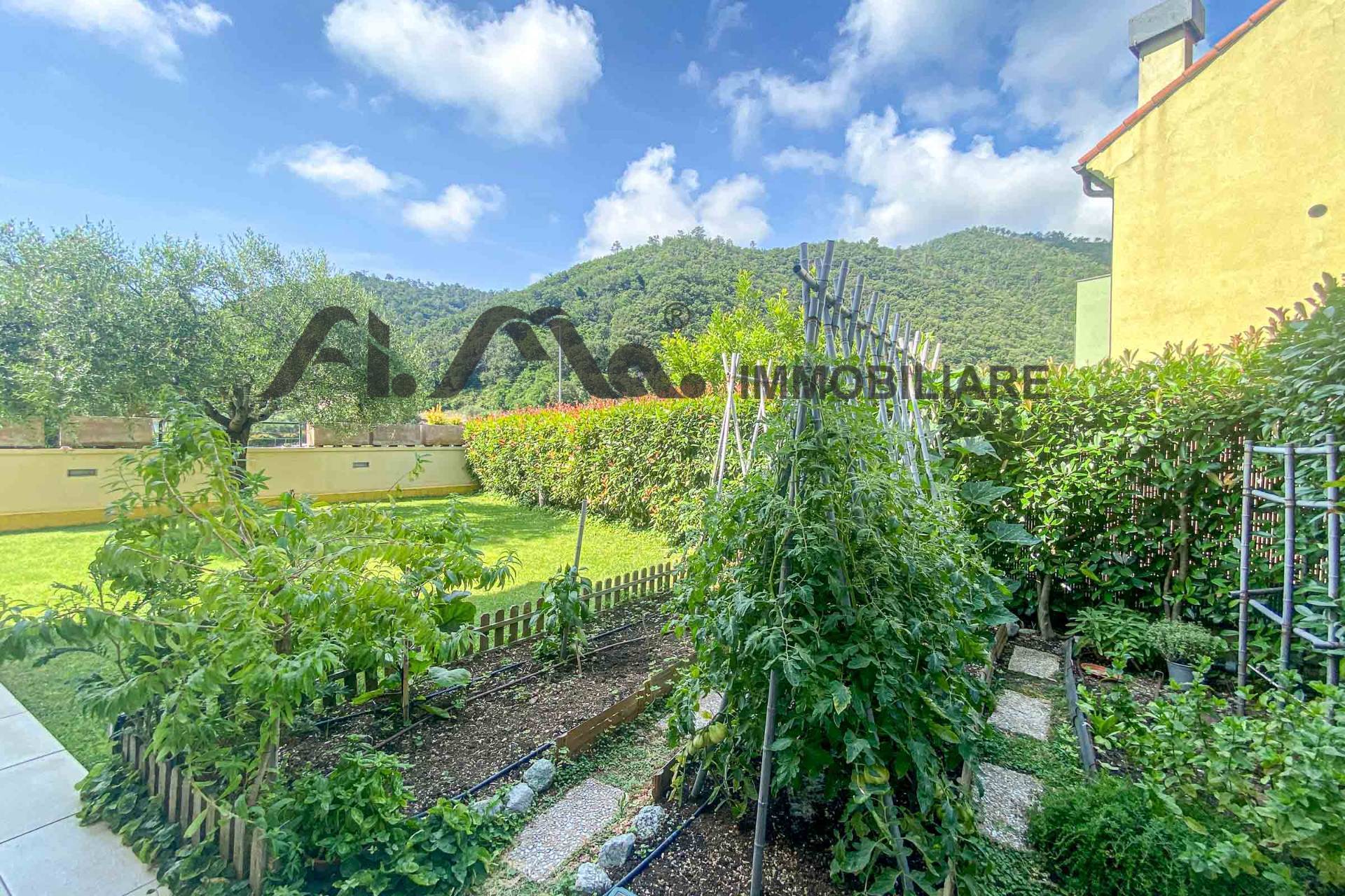 Villette a schiera in vendita a Albisola Superiore