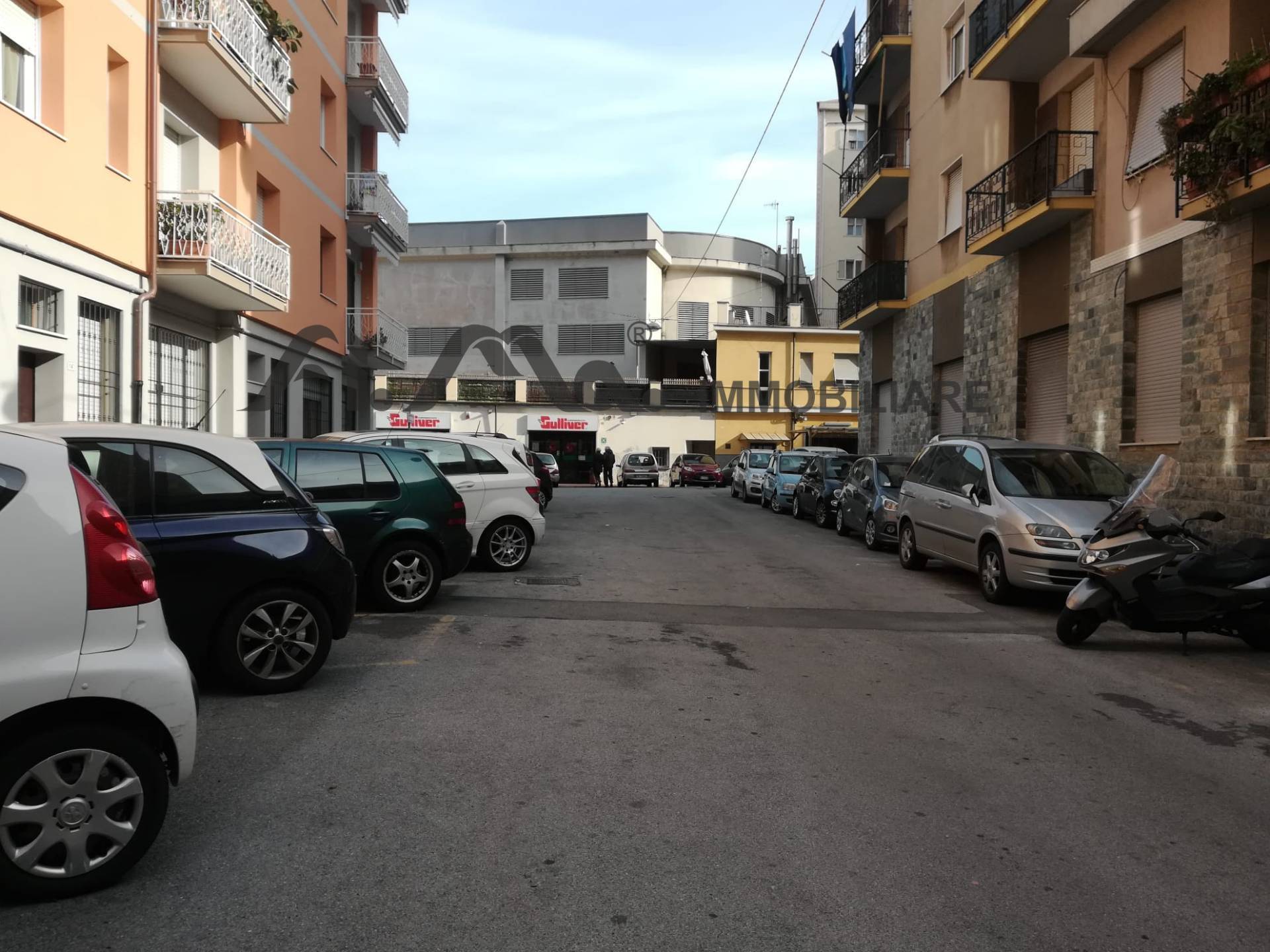 Posto auto scoperto in affitto a Savona, Fornaci