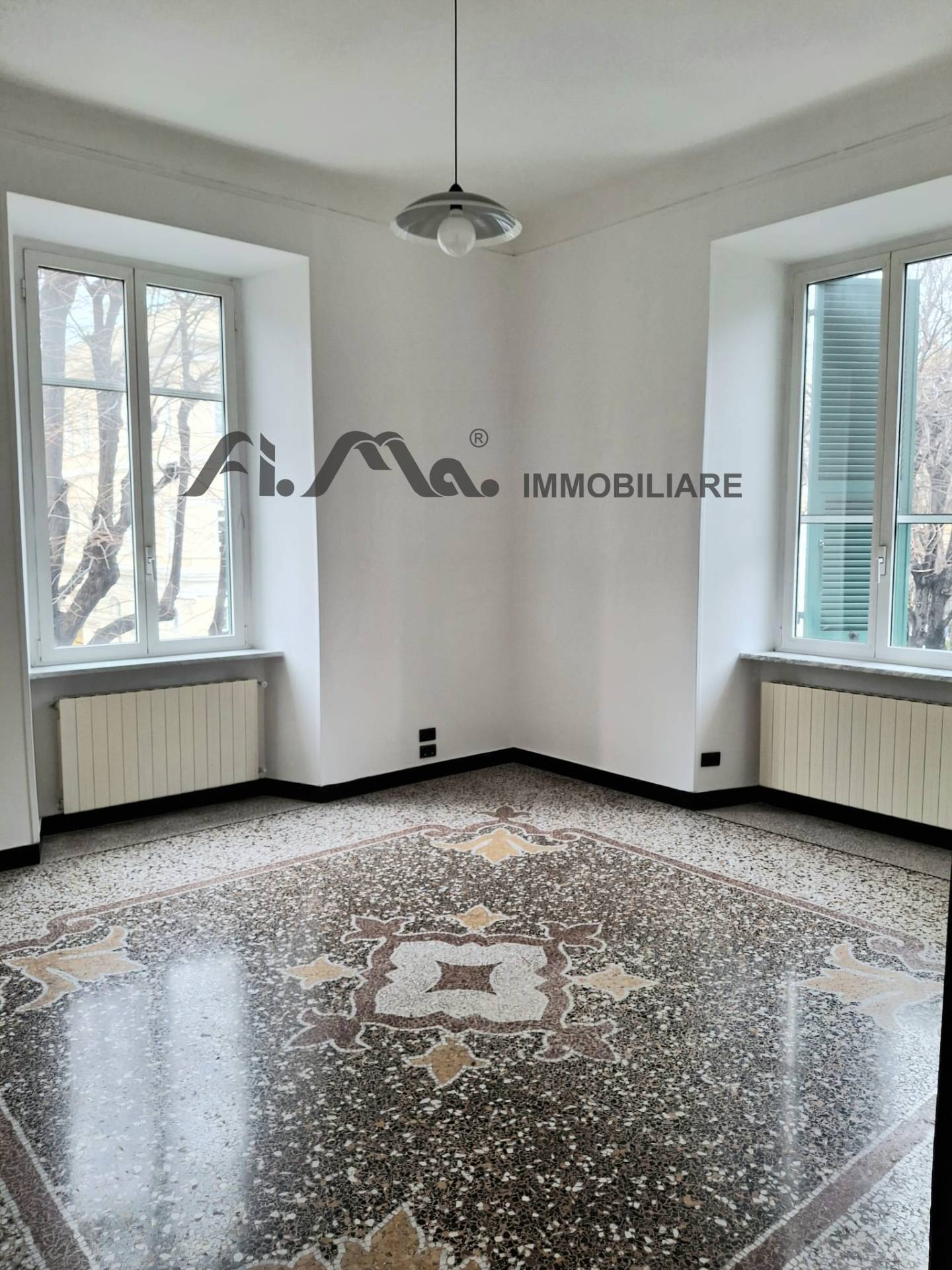 Appartamento in vendita a Savona, Centro