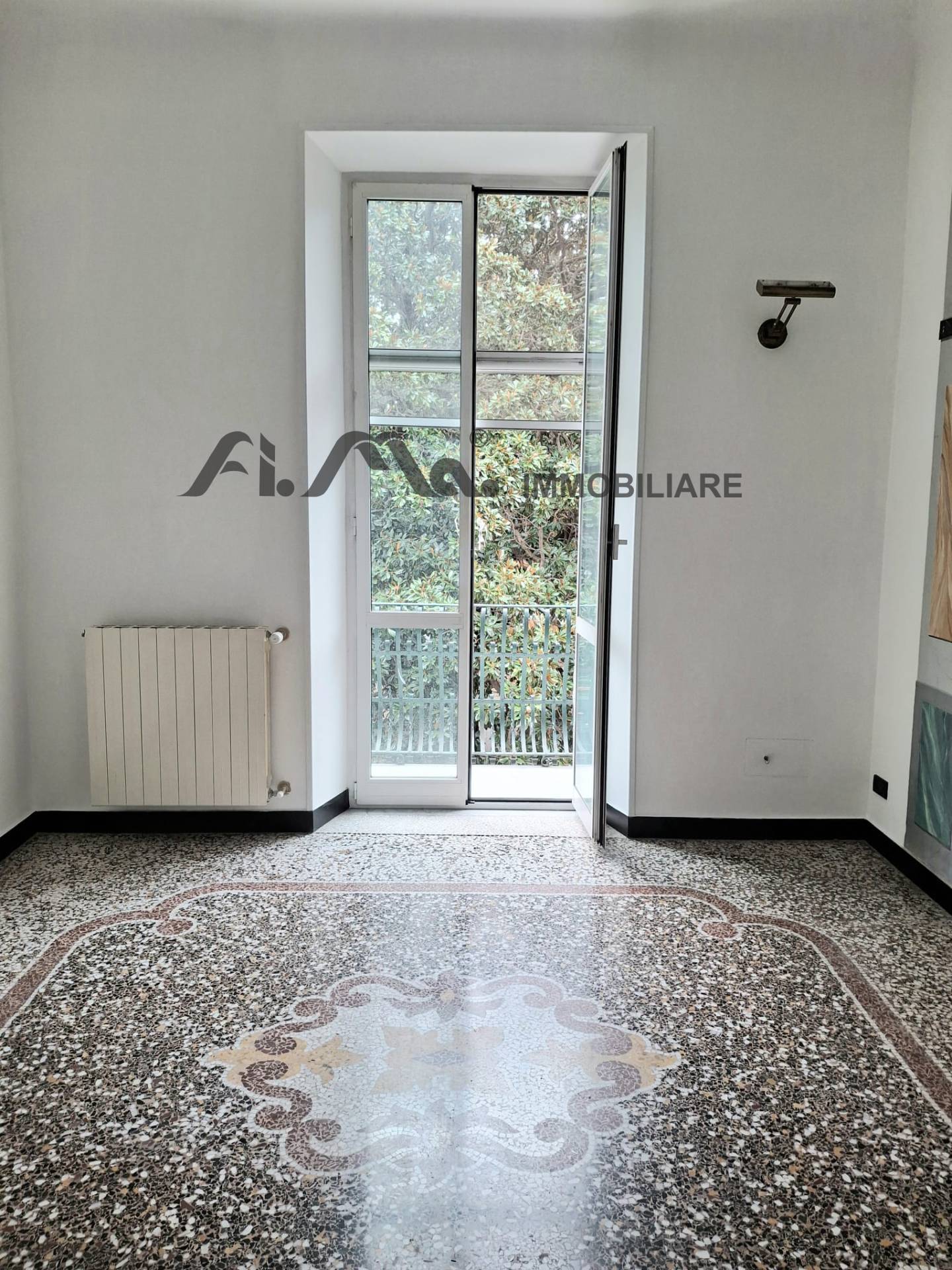 Appartamento in vendita a Savona, Centro