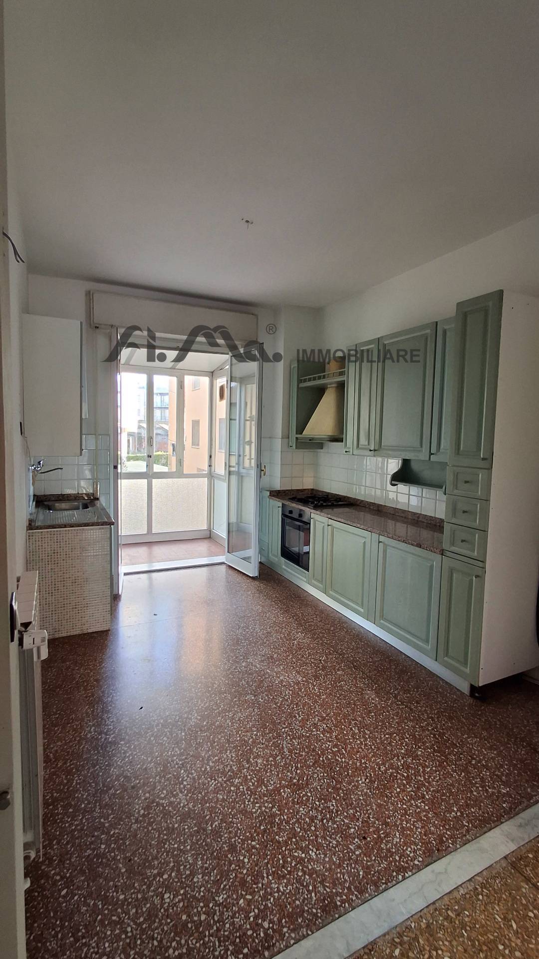 trilocale in vendita a Savona, Oltreletimbro