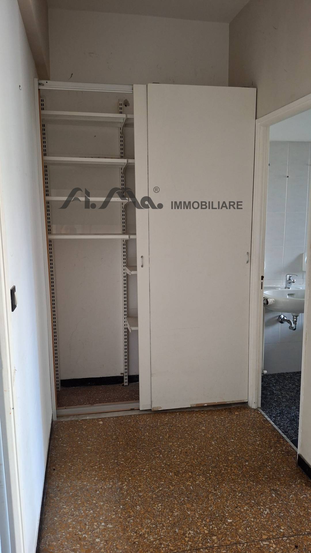 trilocale in vendita a Savona, Oltreletimbro