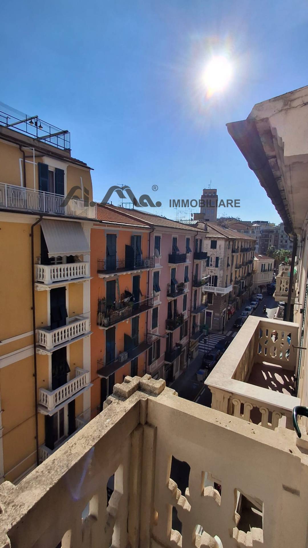 4 locali in vendita a Savona, Centro