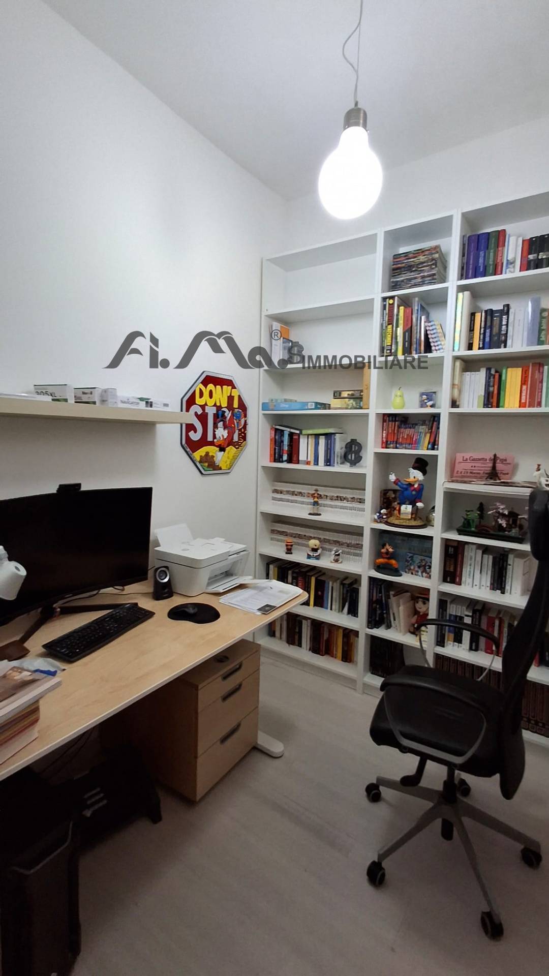4 locali in vendita a Savona, Centro