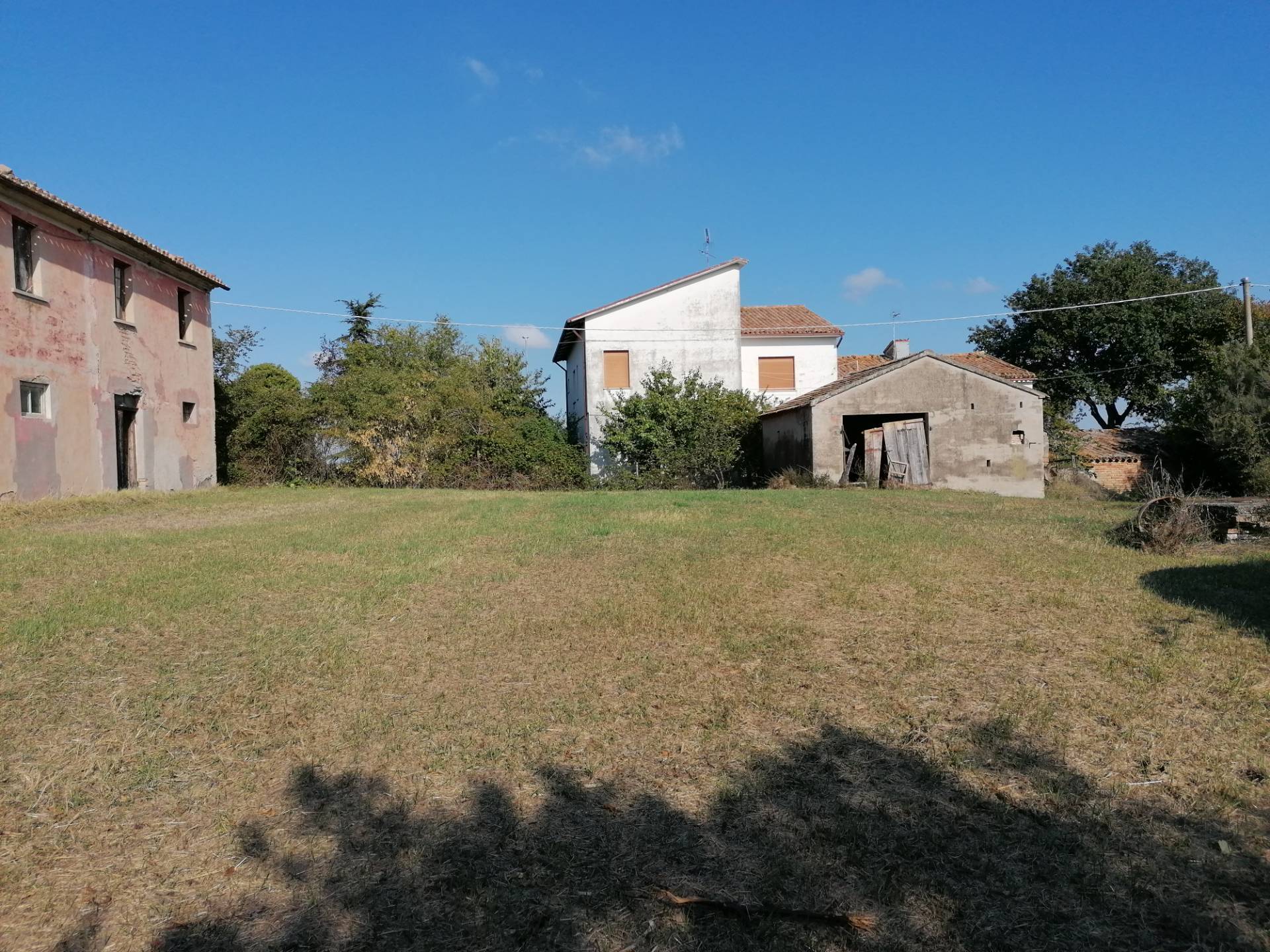 Casa colonica in vendita a Terre Roveresche