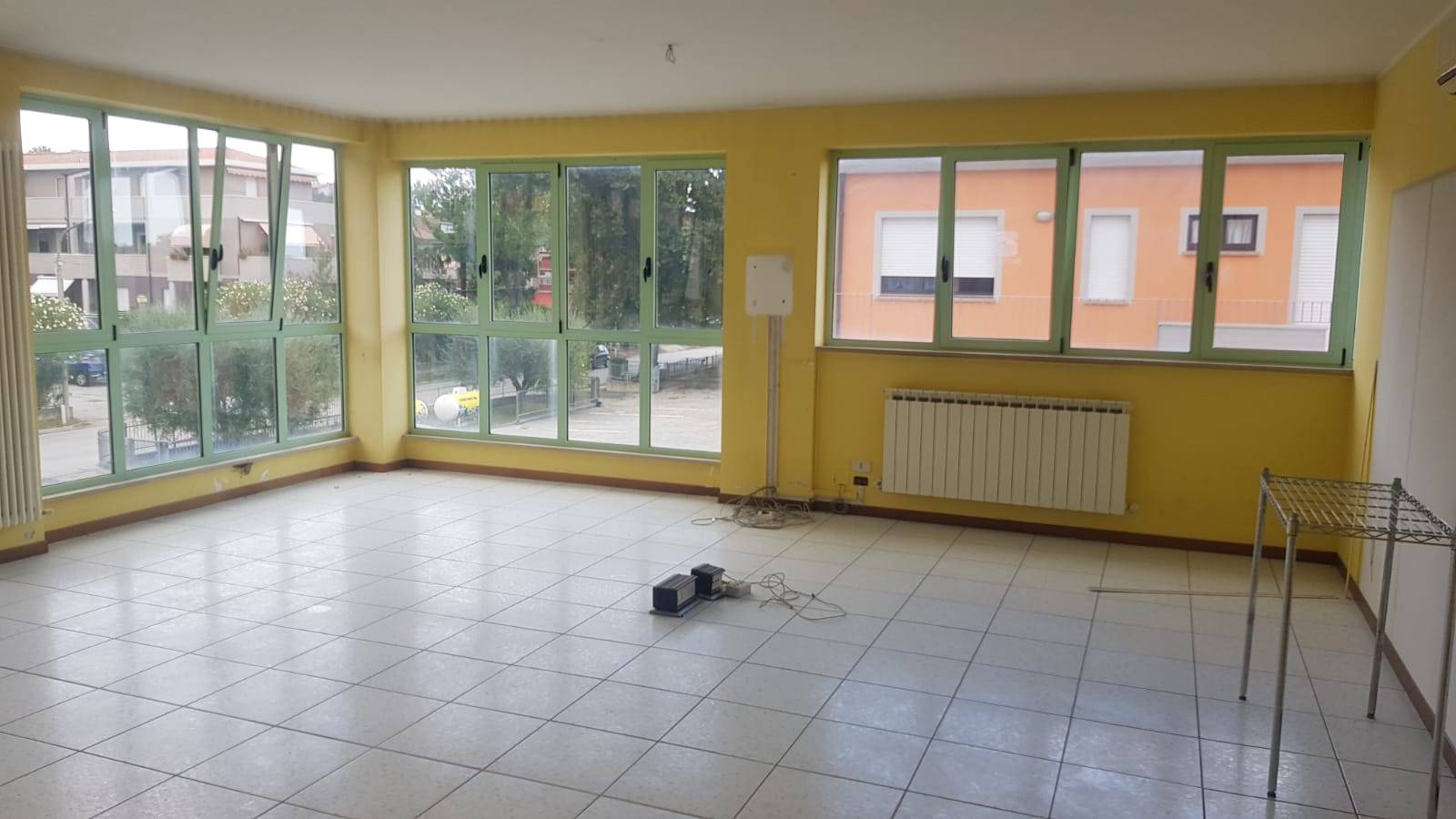 Studio/Ufficio in affitto a Colli al Metauro