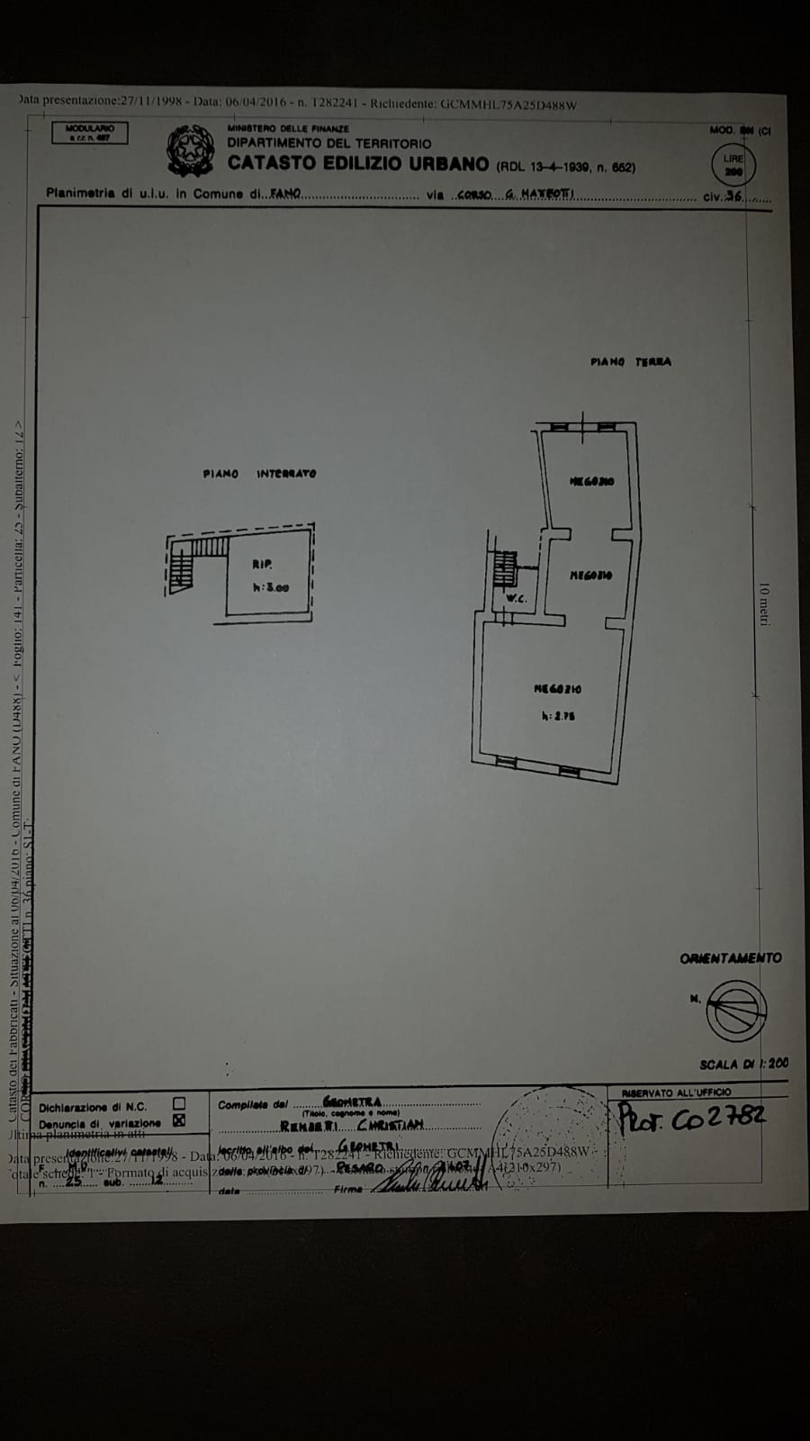 Locale commerciale in affitto a Fano, Centro storico