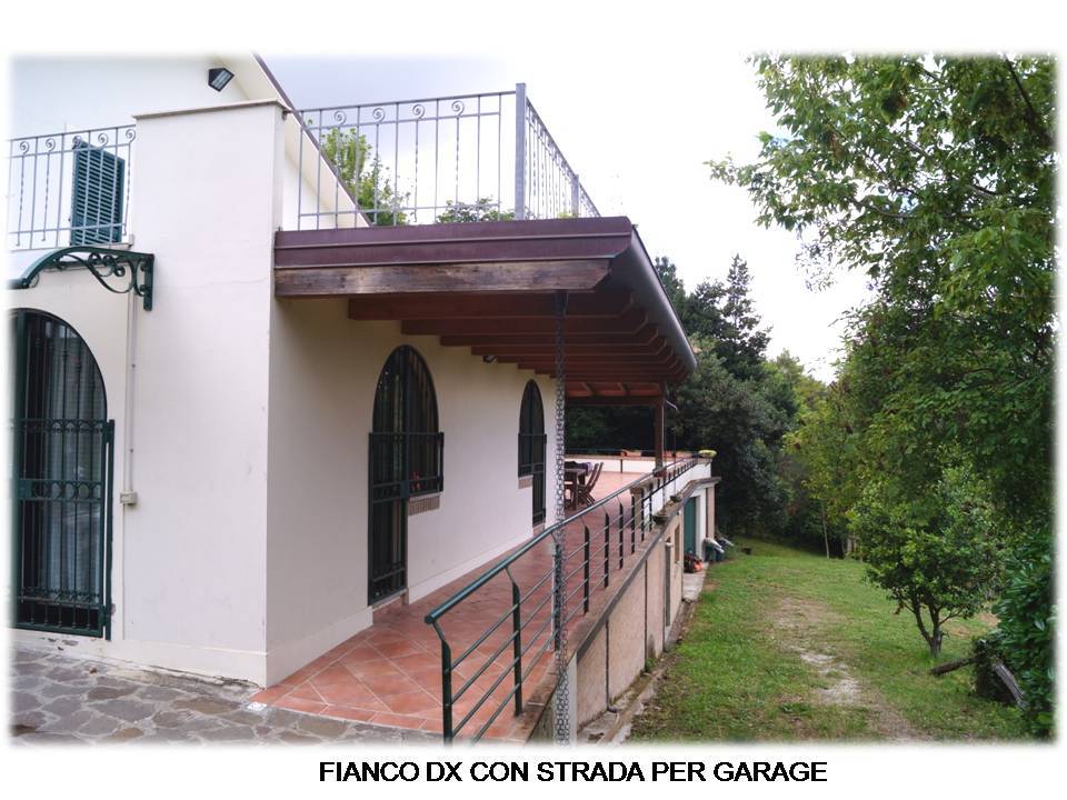 Villa in vendita a Fano