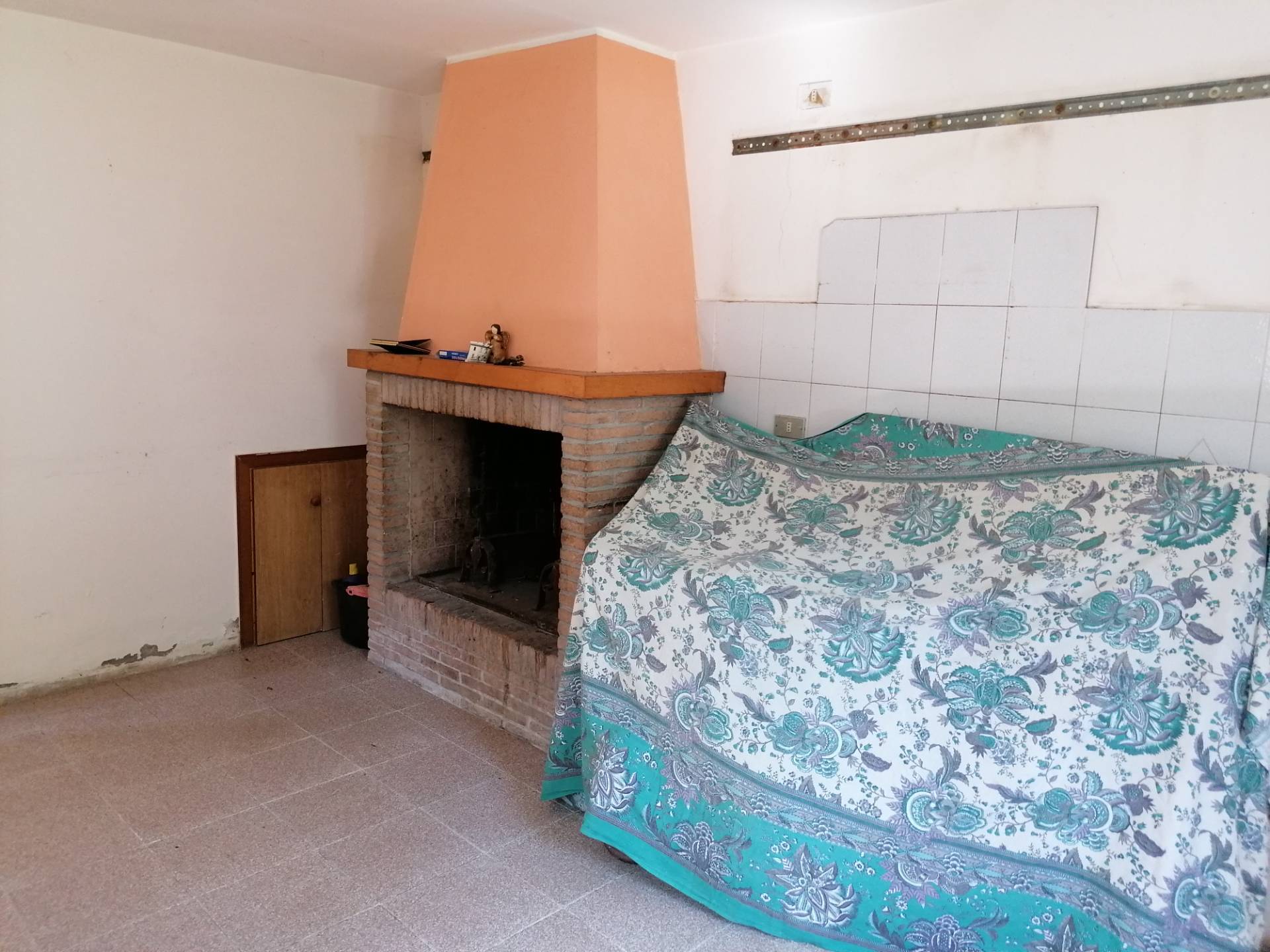 Casa colonica in vendita a Fossombrone