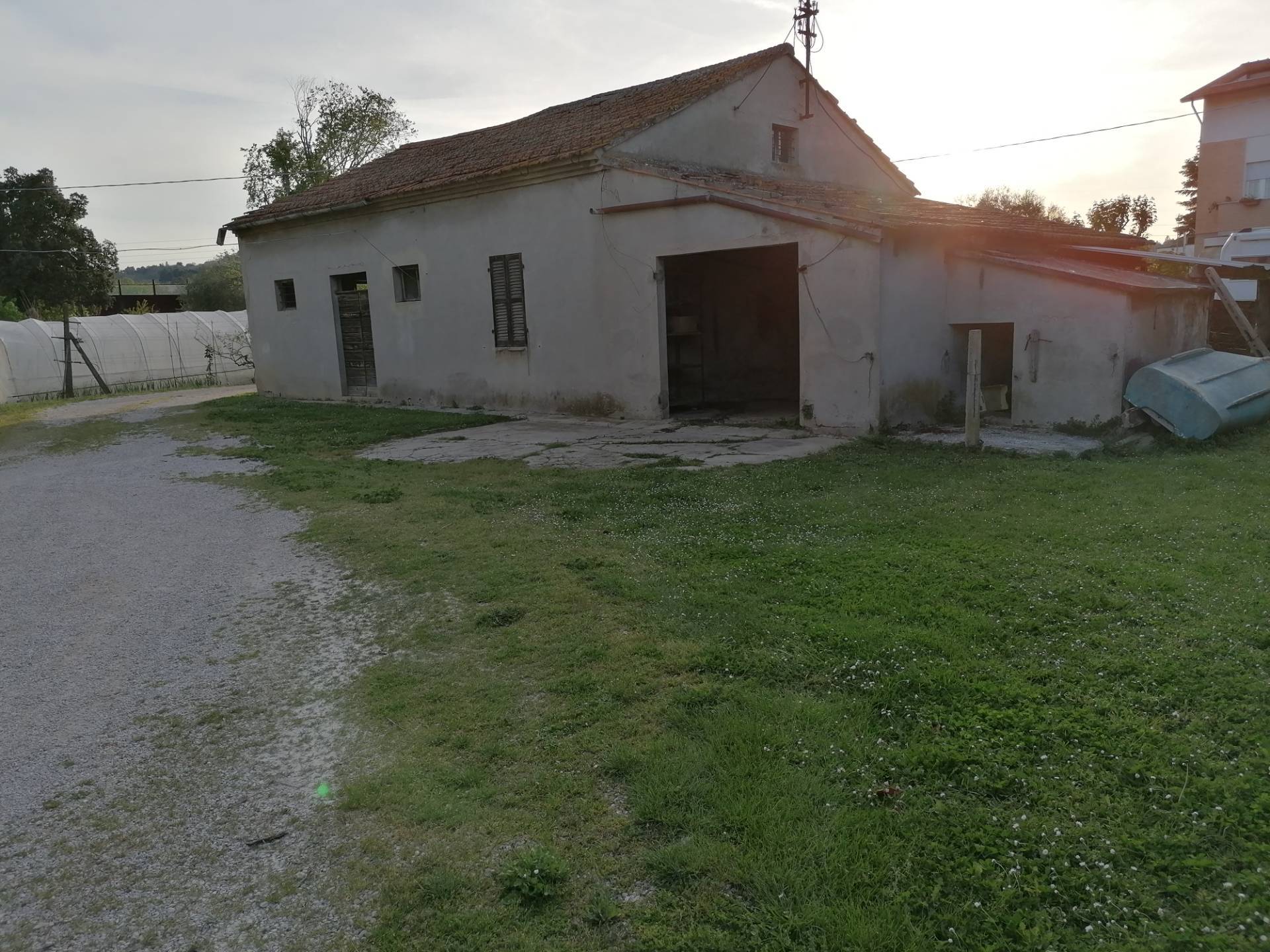 Casa colonica in vendita a Fano, Flaminio