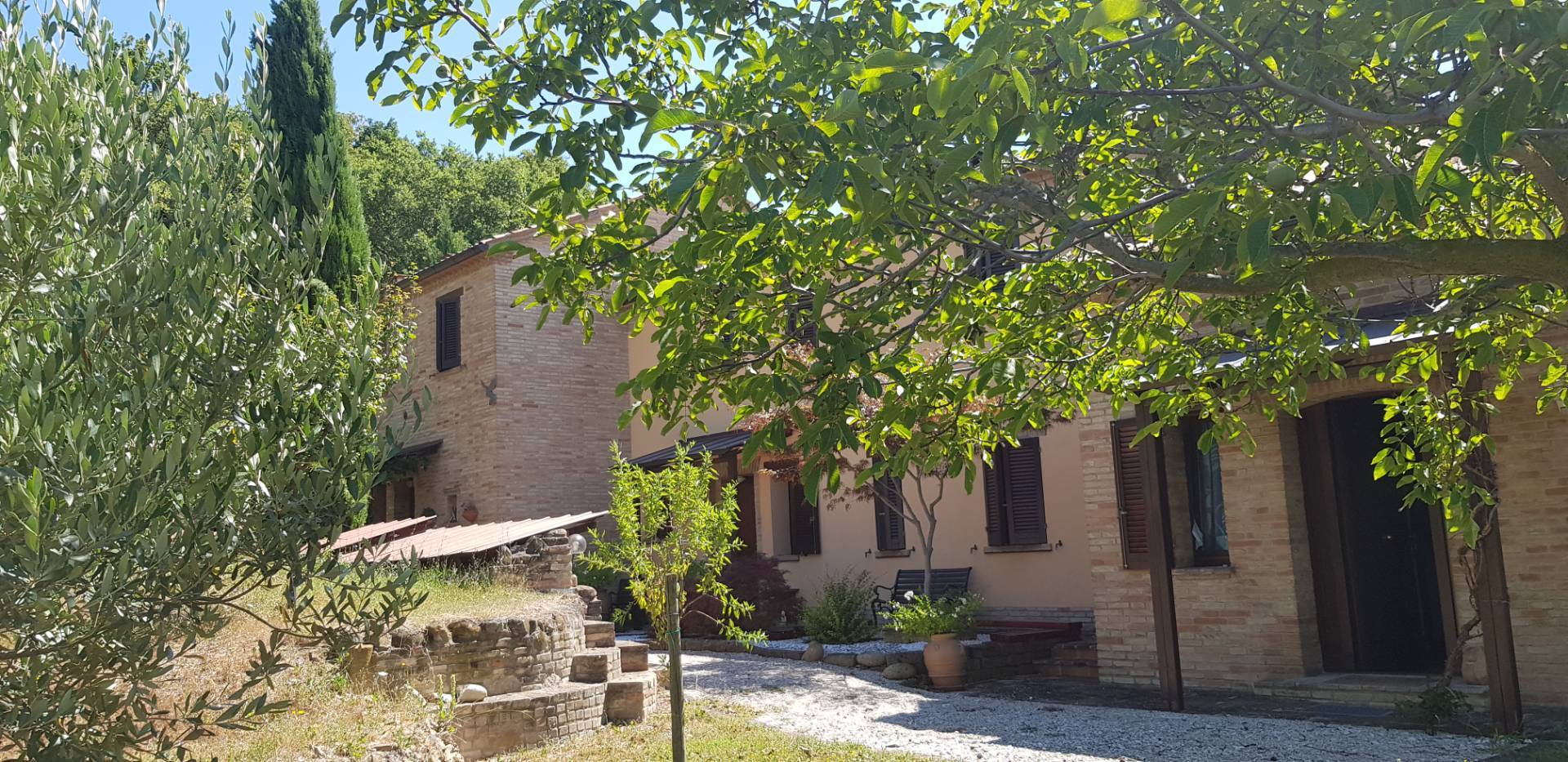 Villa in vendita a Colli al Metauro