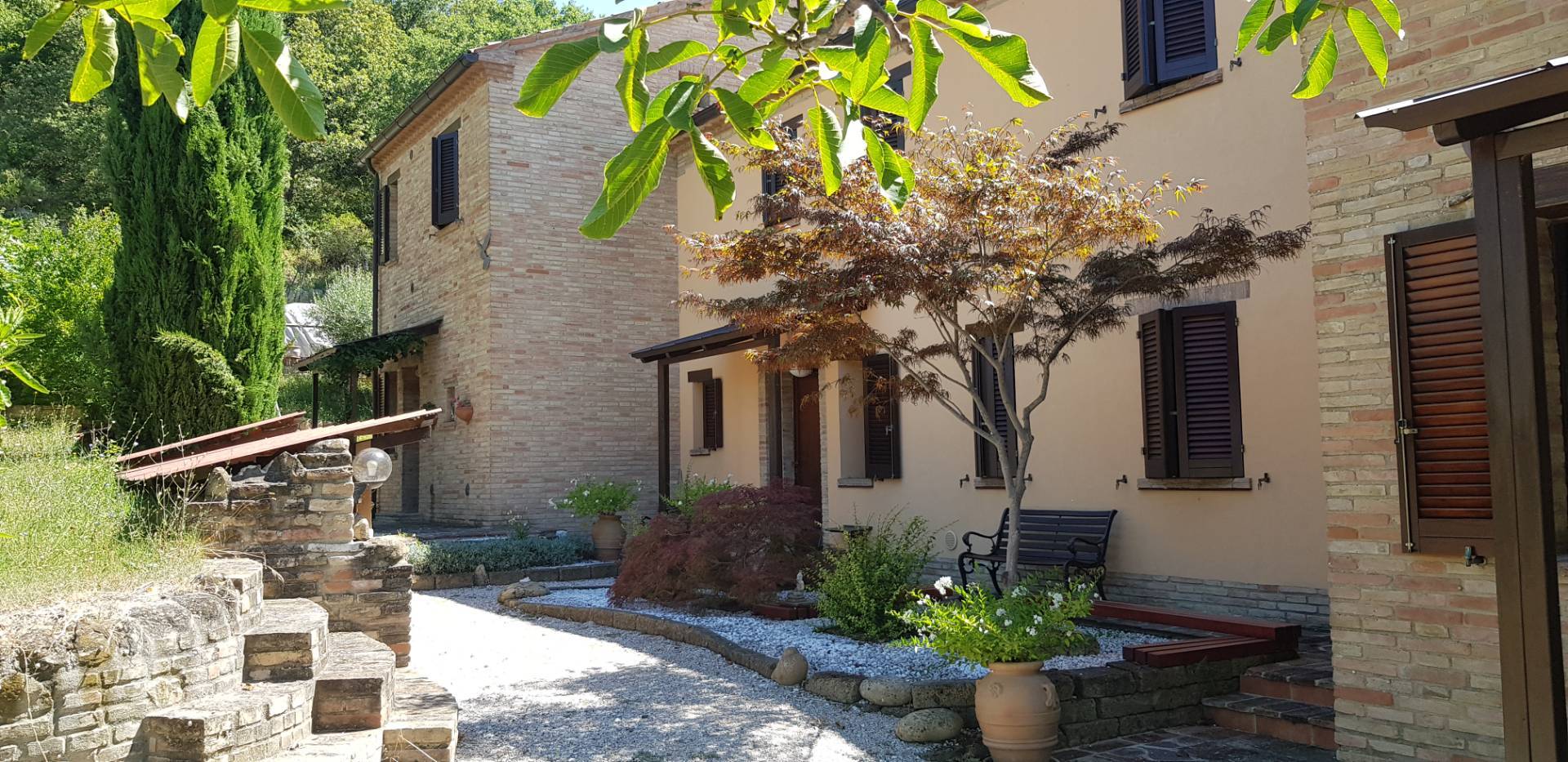 Villa in vendita a Colli al Metauro