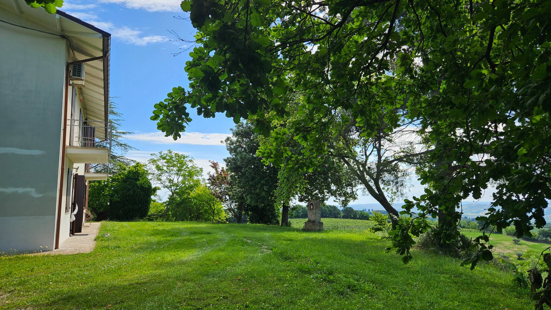 Villa in vendita a Colli al Metauro, Serrungarina