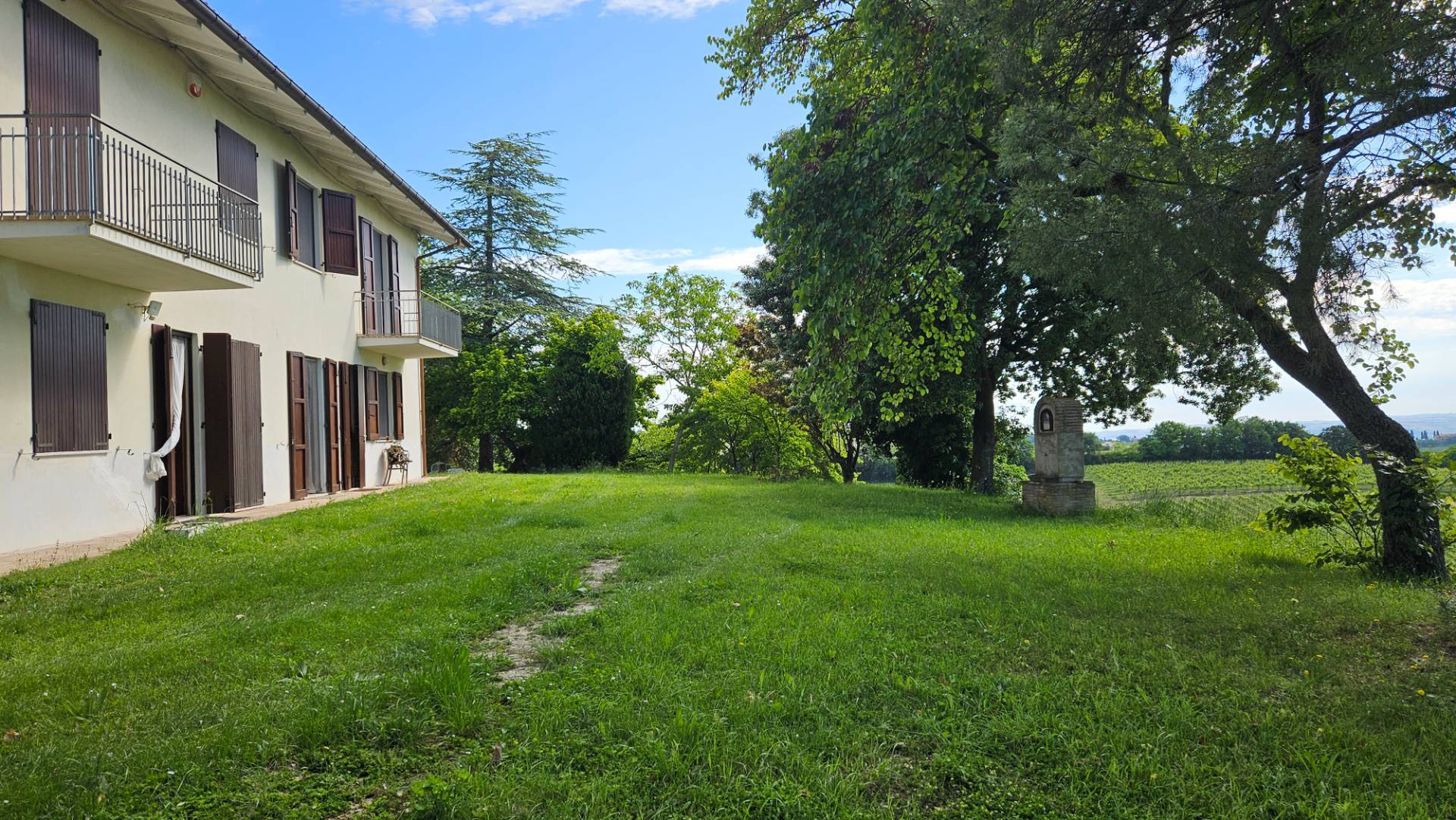 Villa in vendita a Colli al Metauro, Serrungarina