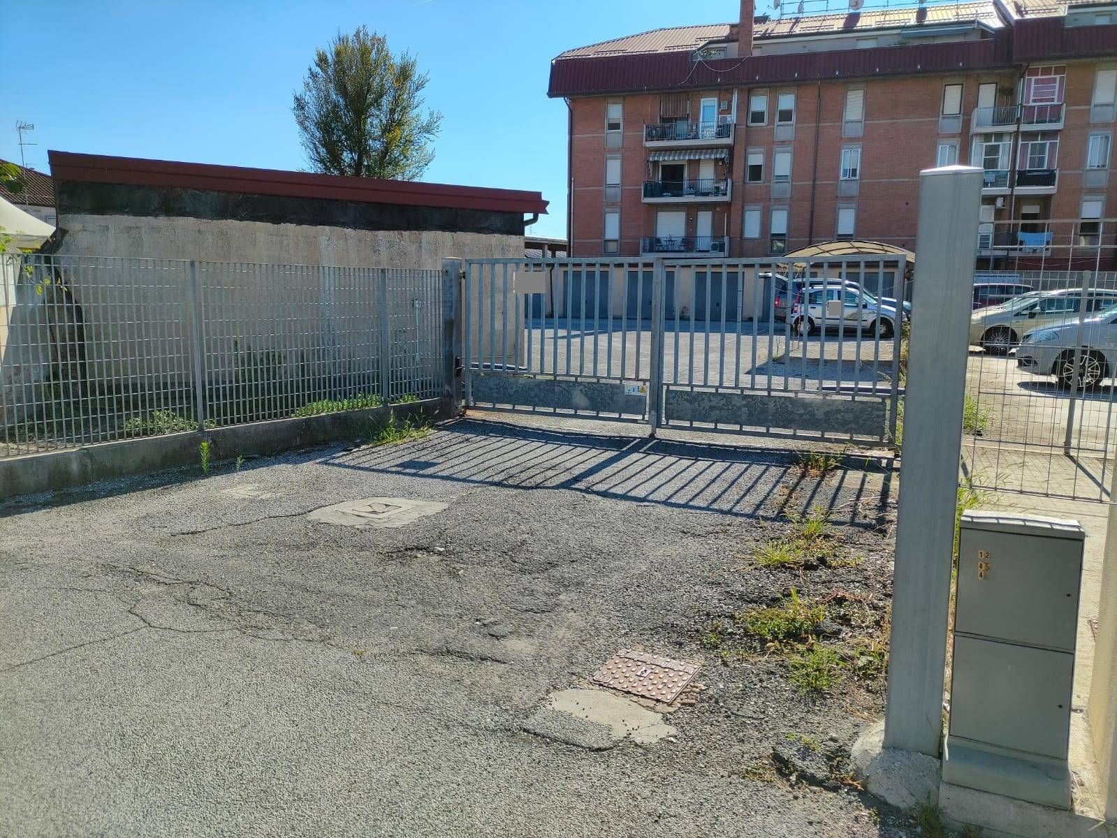 Posto auto scoperto in vendita a Copparo