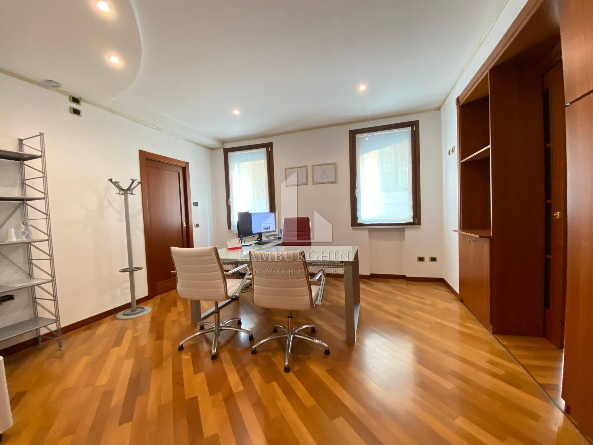 Studio/Ufficio in vendita a Ferrara, Centro storico