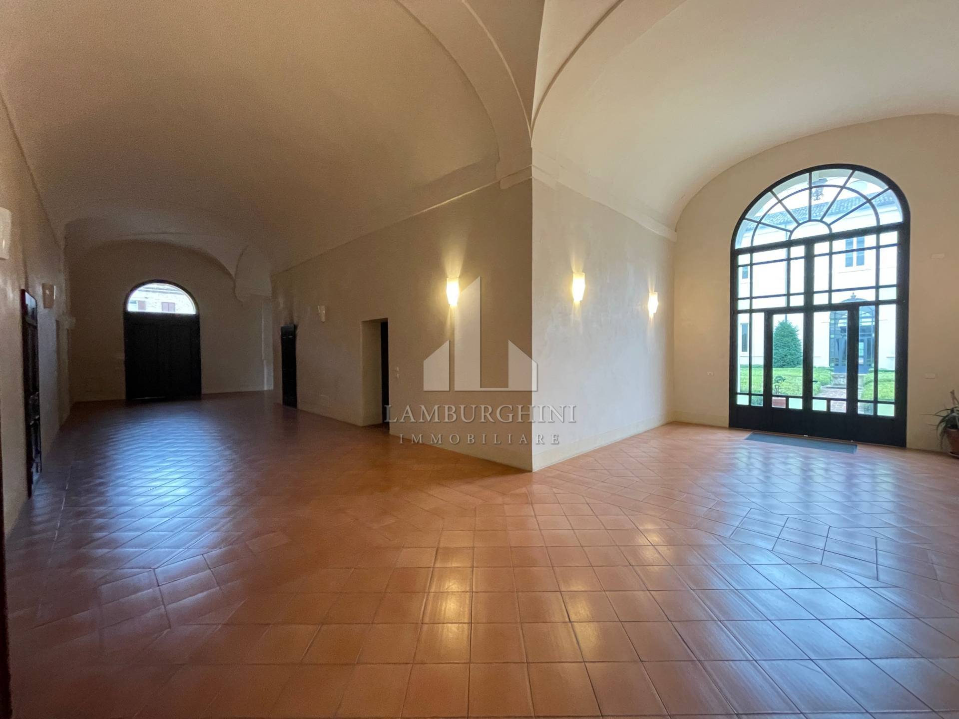 Studio/Ufficio in affitto a Ferrara, Centro storico