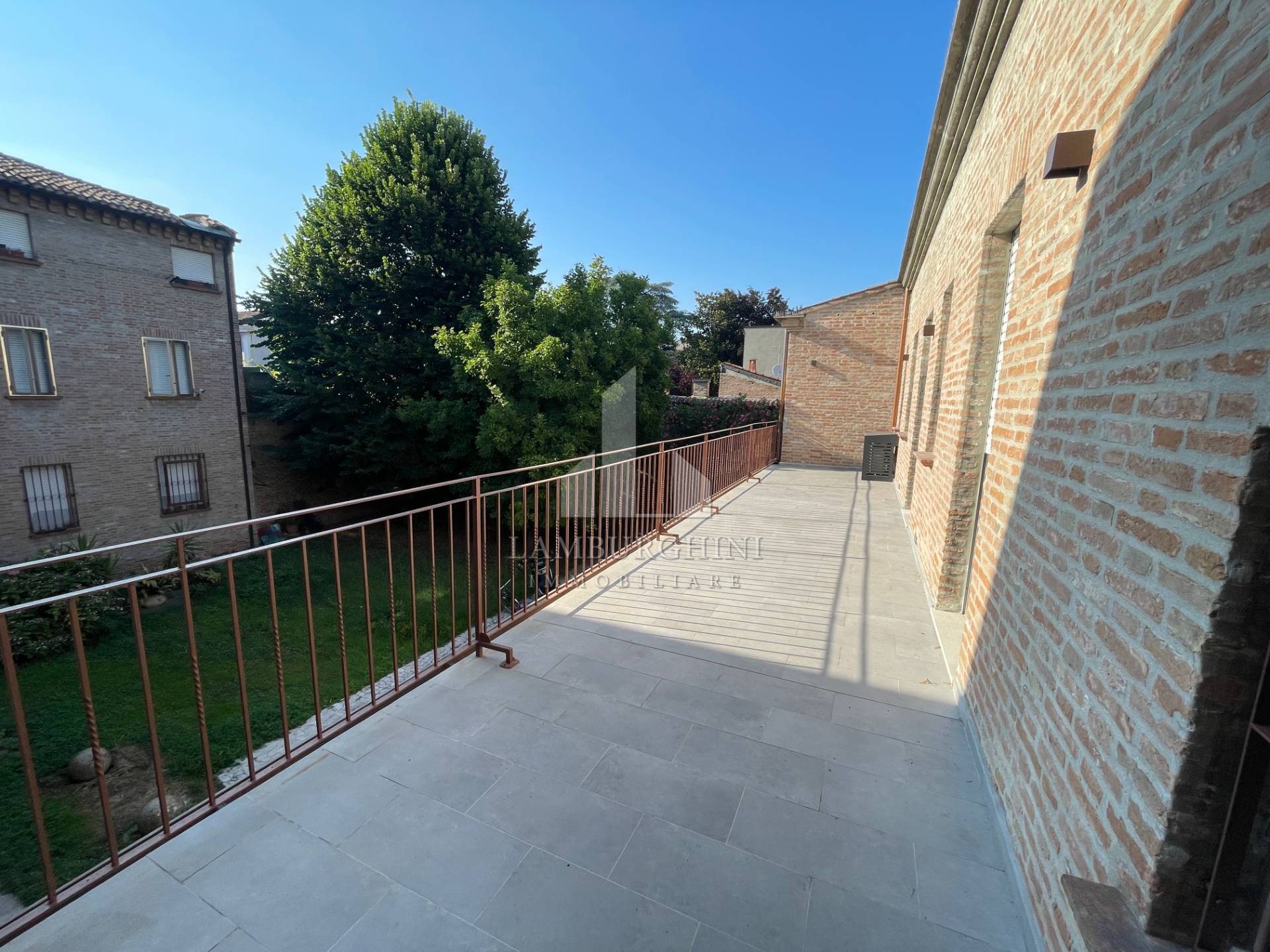 Appartamento in affitto a Ferrara, Centro storico