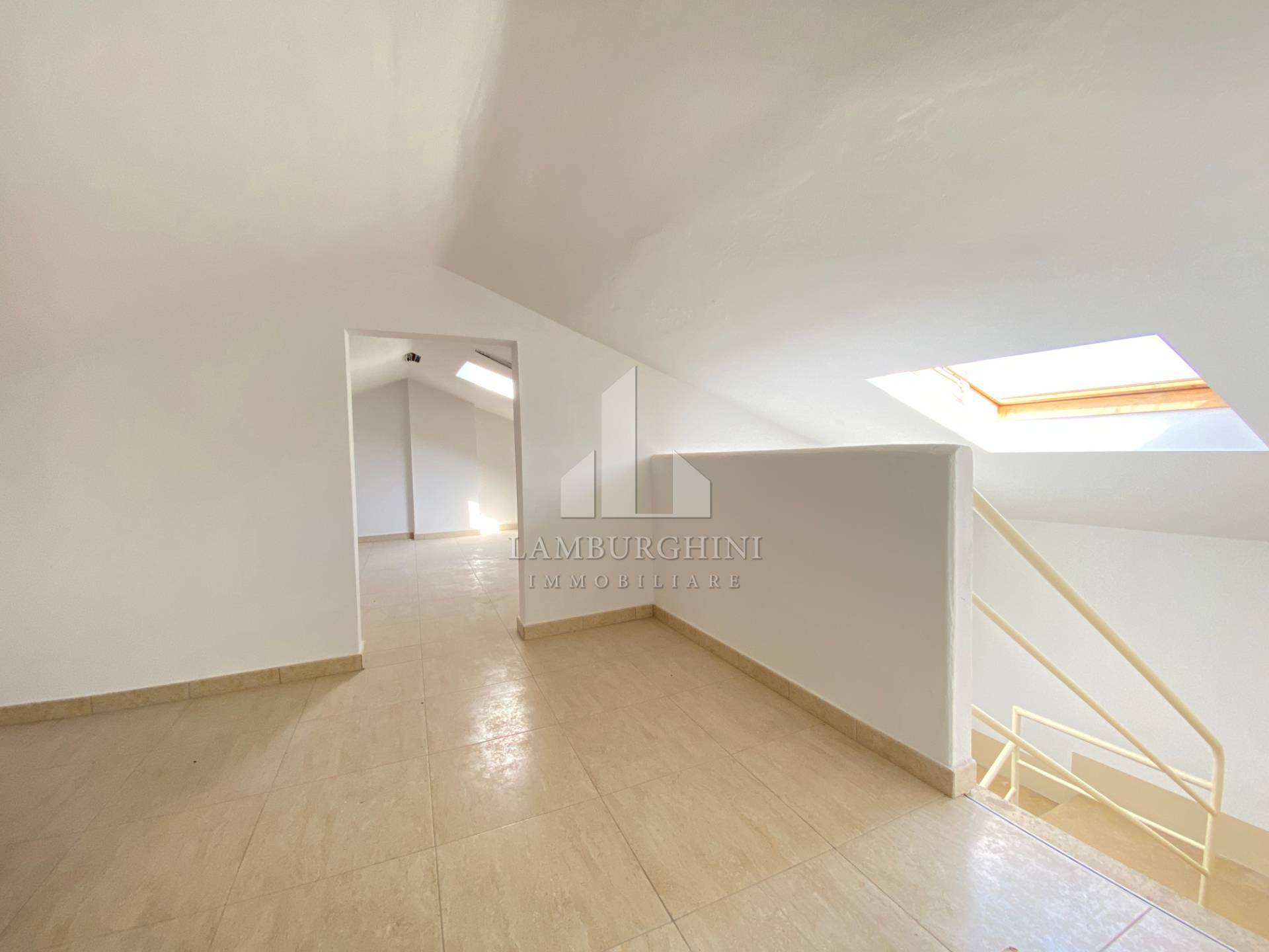 Appartamento in affitto a Ferrara, Centro storico