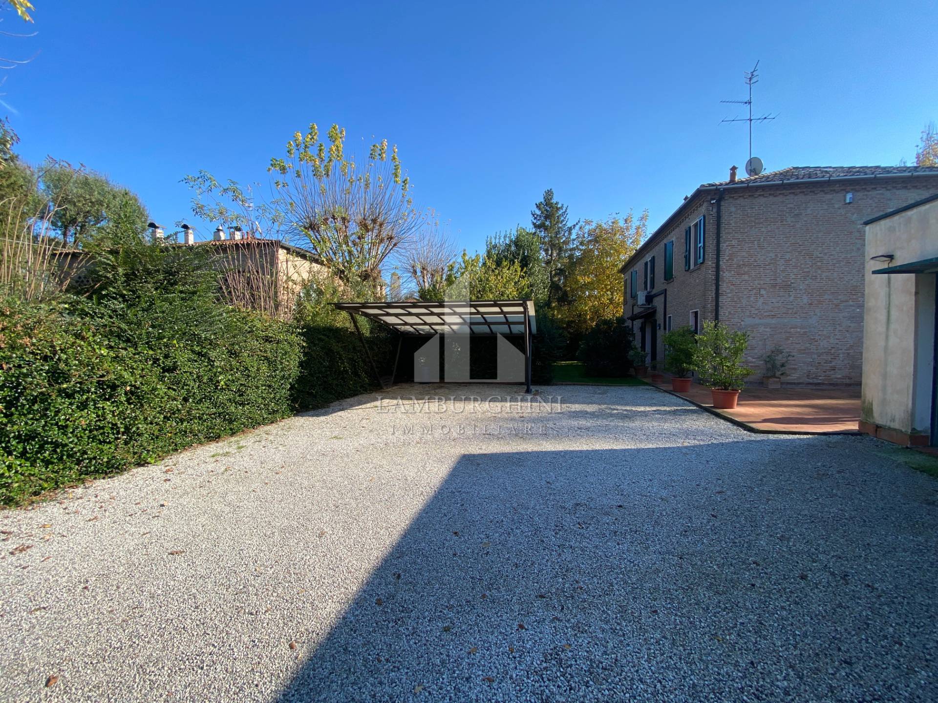 Villa in vendita a Ferrara, Aguscello