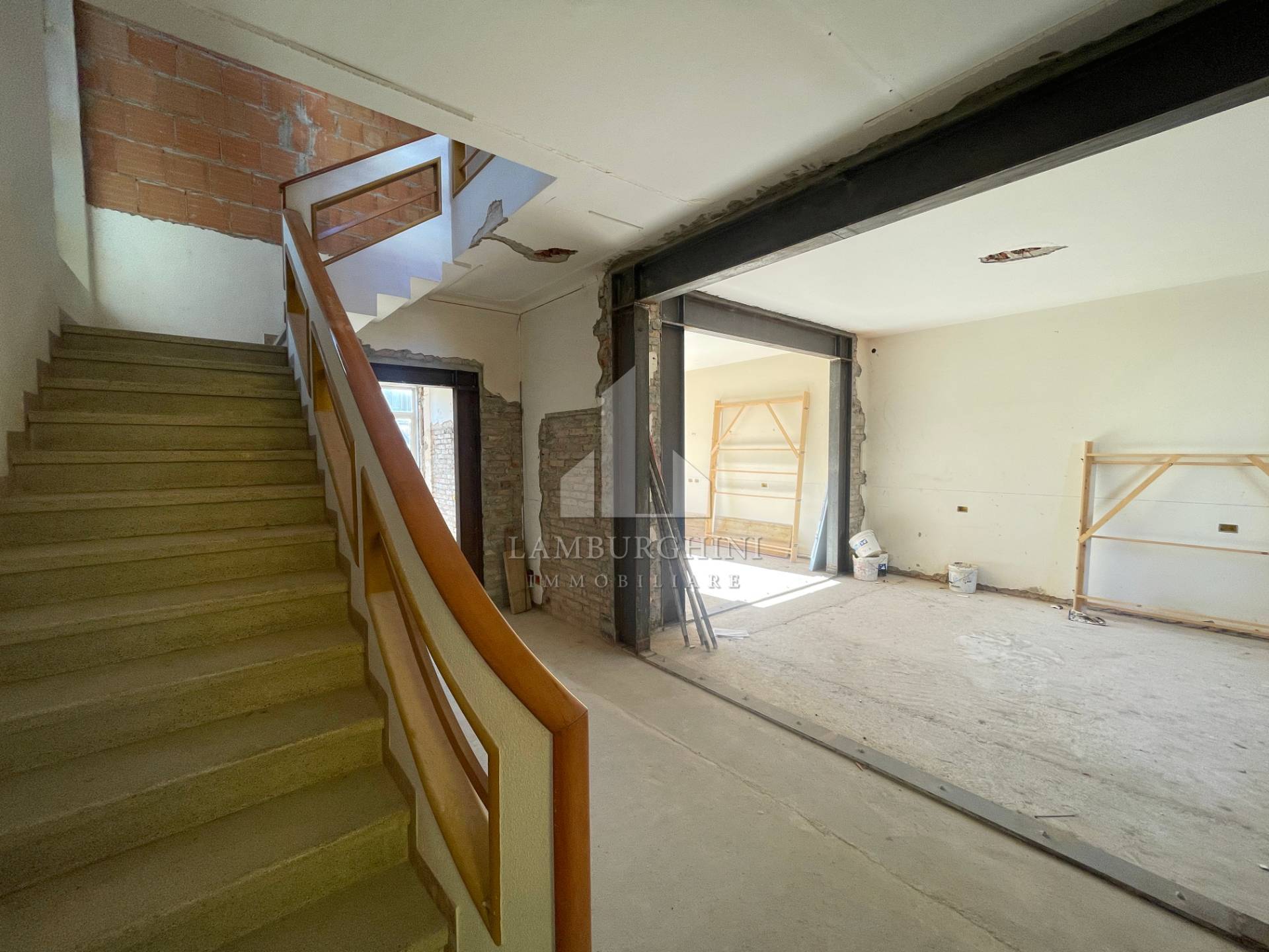 Porzione di casa in vendita a Ferrara, Centro storico