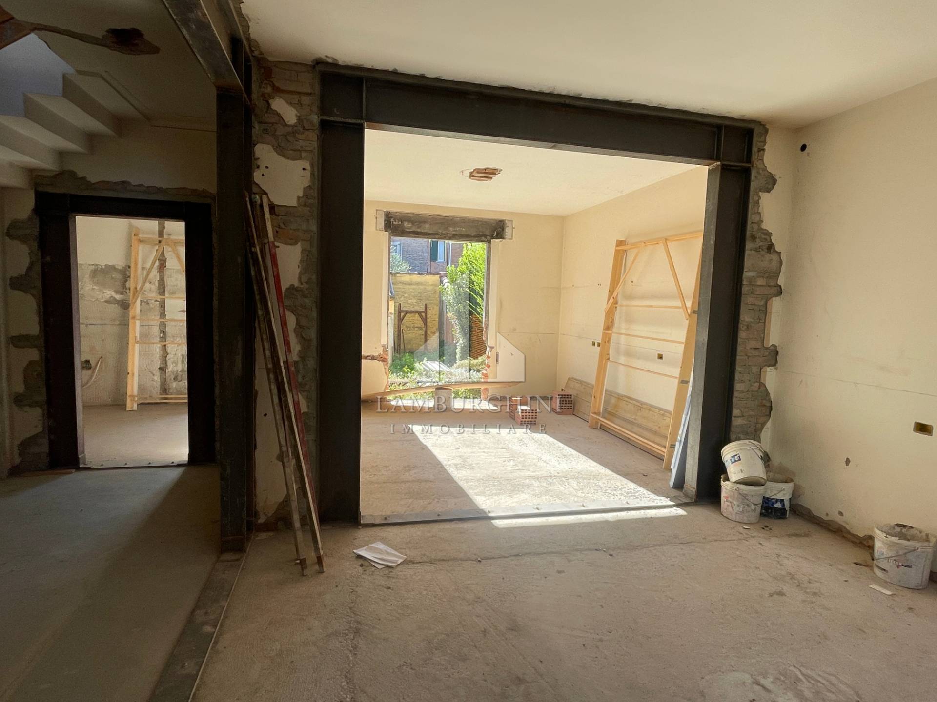 Porzione di casa in vendita a Ferrara, Centro storico