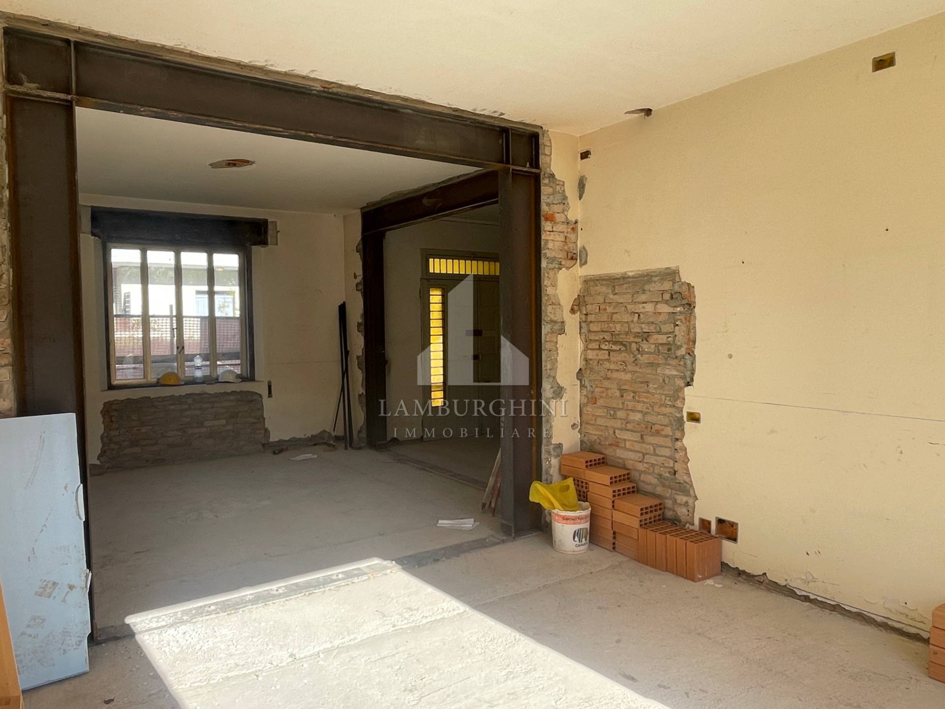 Porzione di casa in vendita a Ferrara, Centro storico