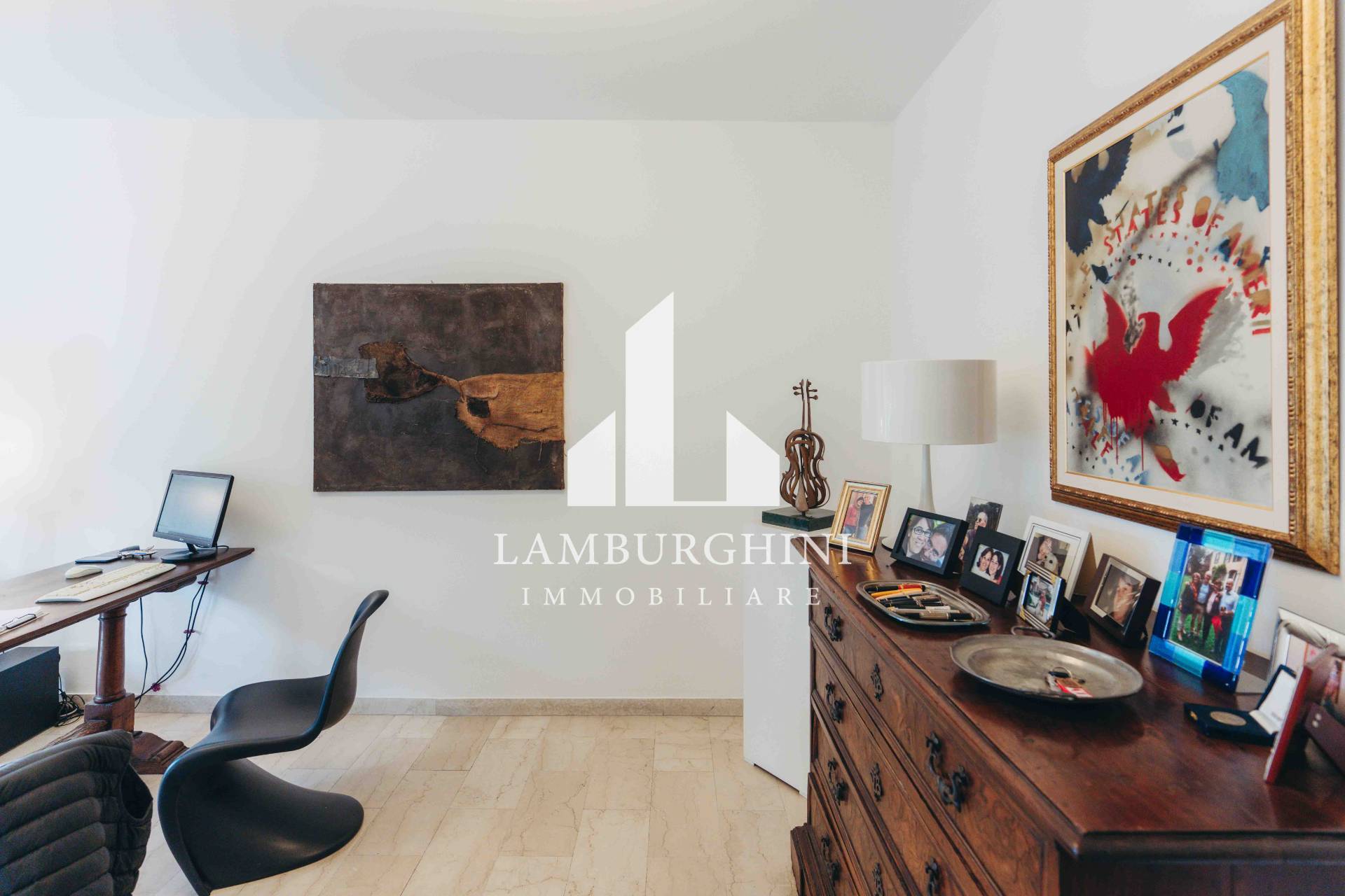 Studio/Ufficio in vendita a Ferrara, Entro Mura