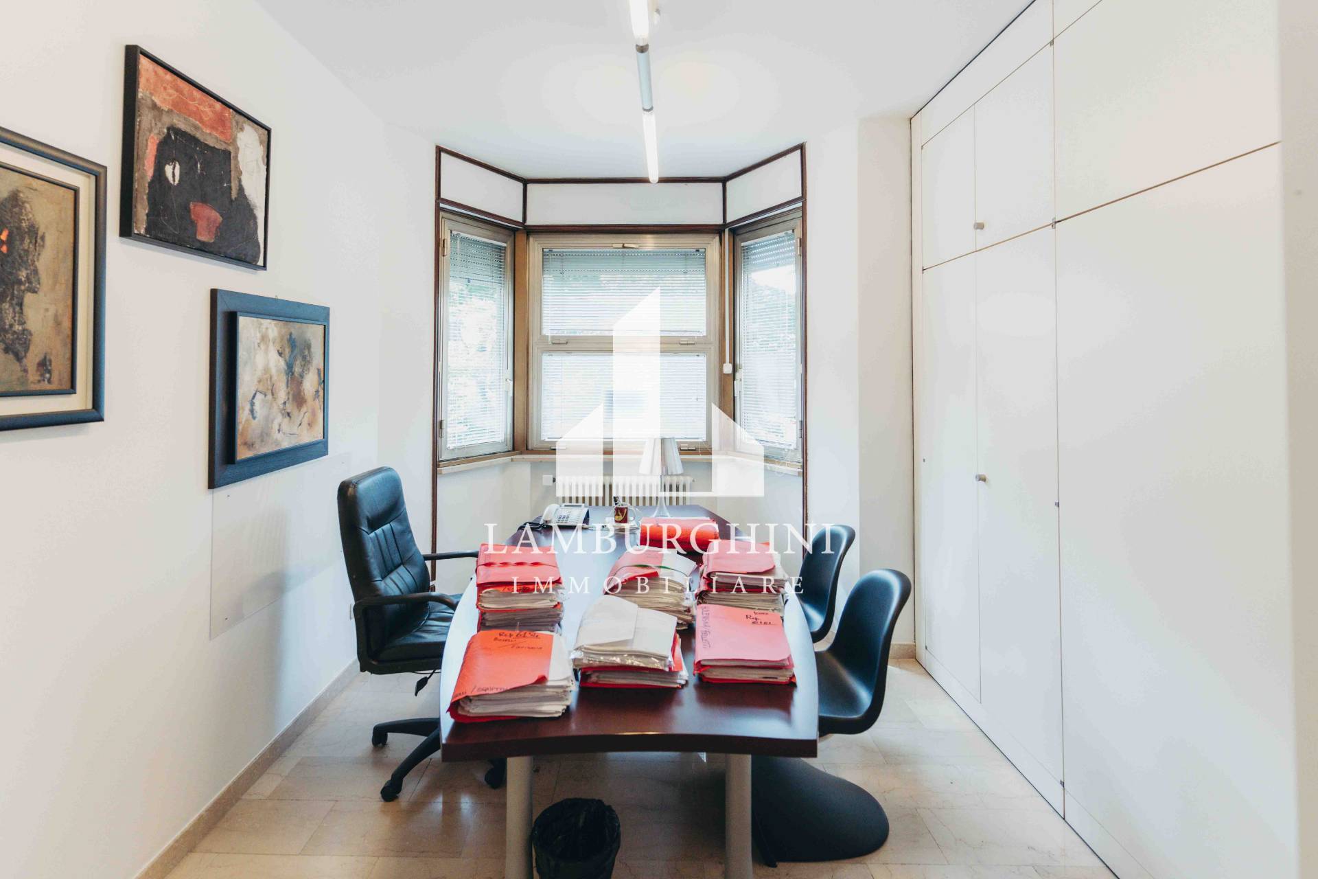 Studio/Ufficio in vendita a Ferrara, Entro Mura