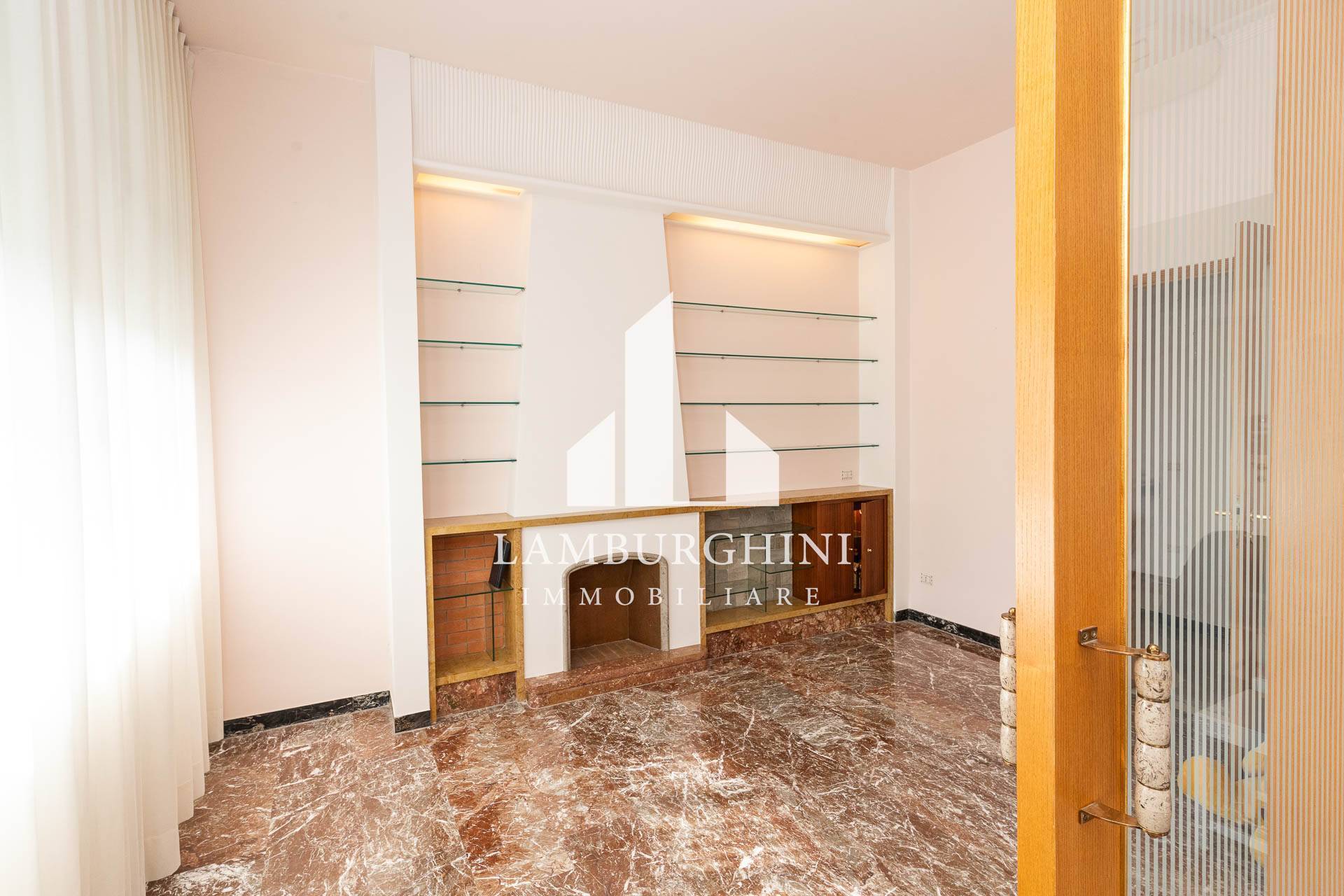 Appartamento in vendita a Ferrara, Centro storico