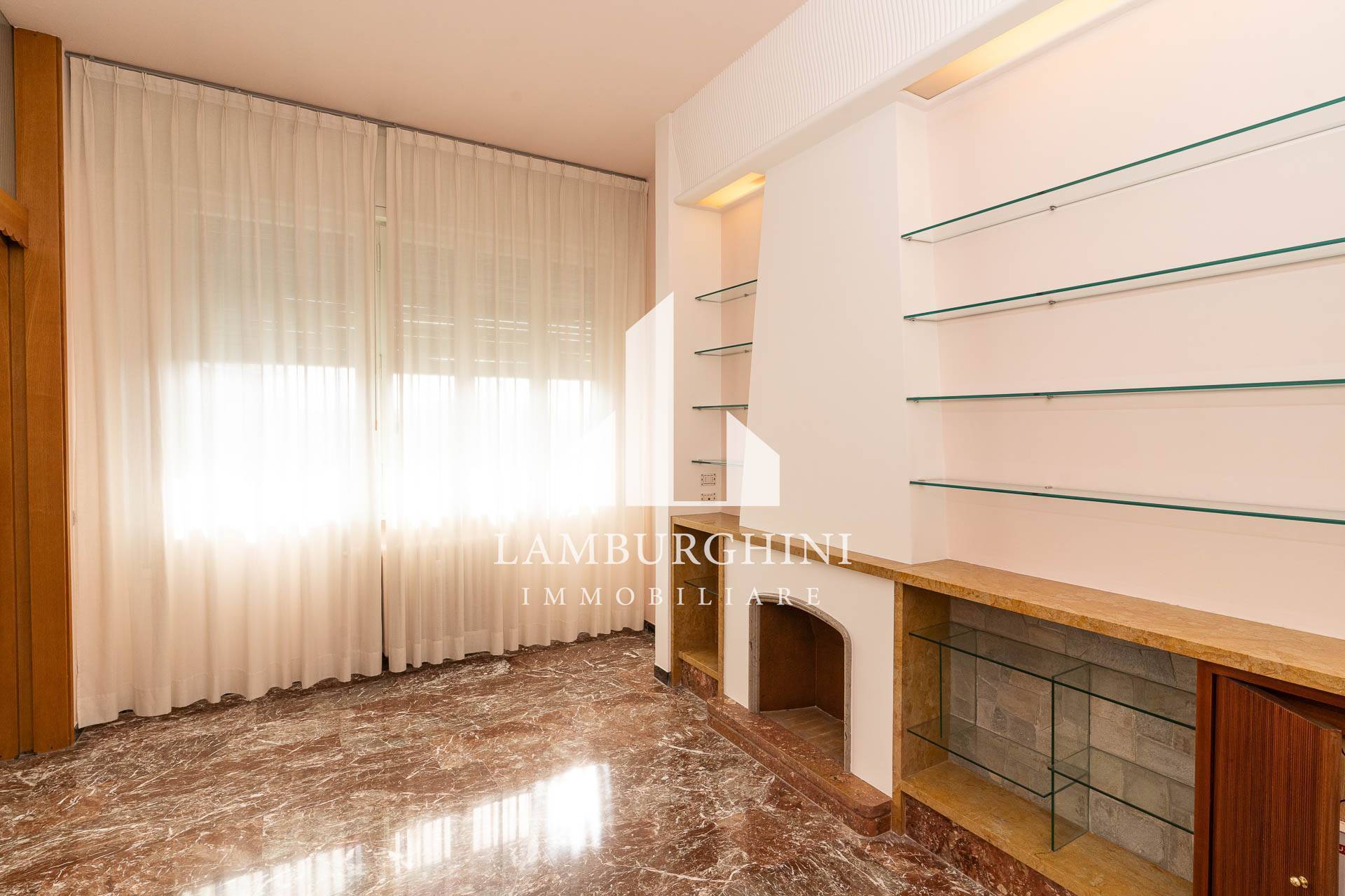 Appartamento in vendita a Ferrara, Centro storico