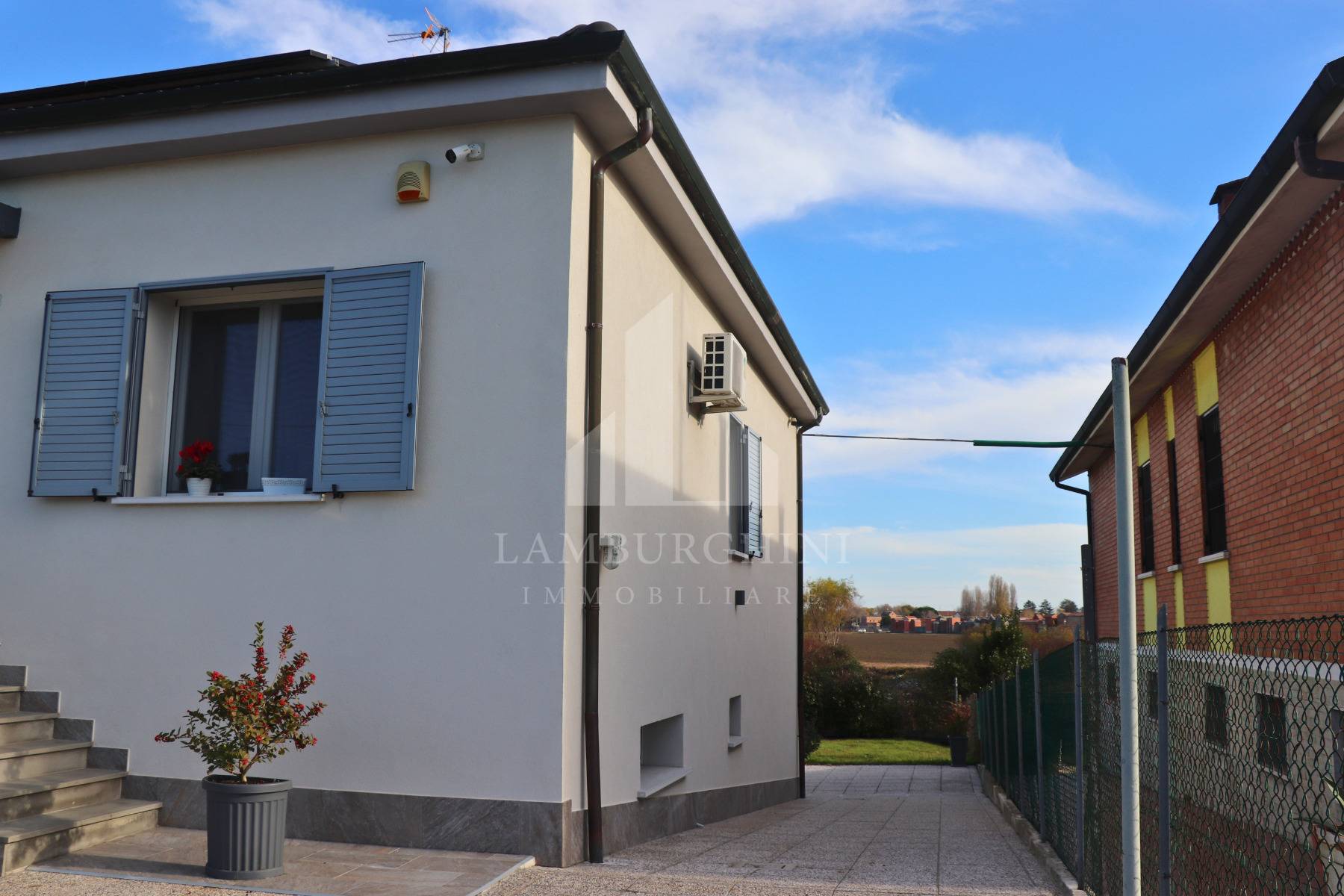 Casa indipendente in vendita a Ferrara, San Martino