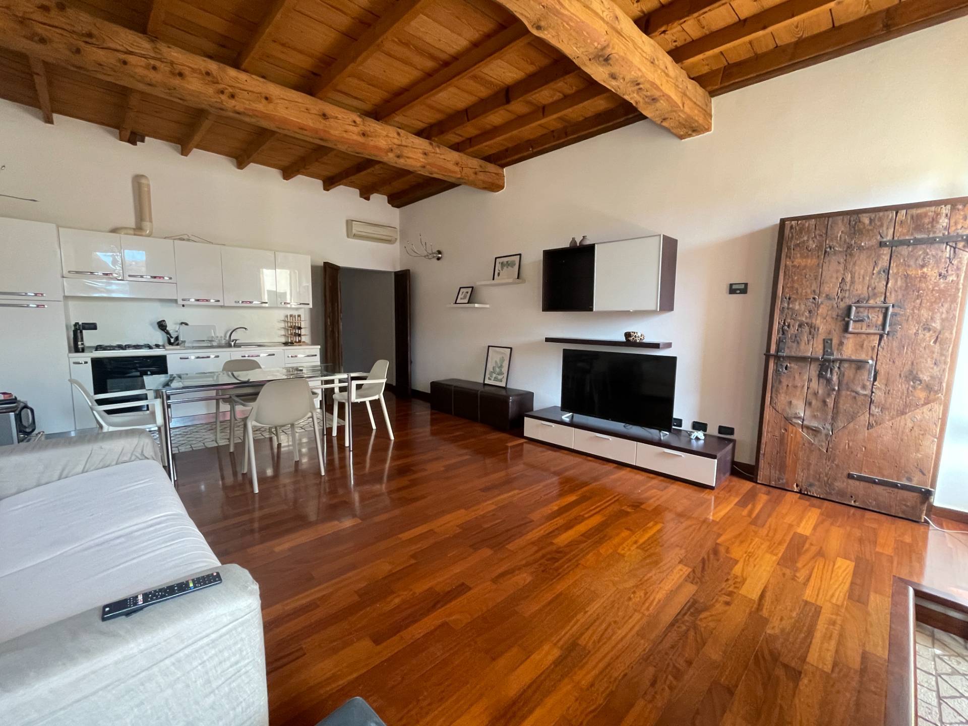 Appartamento in affitto a Ferrara, Centro storico