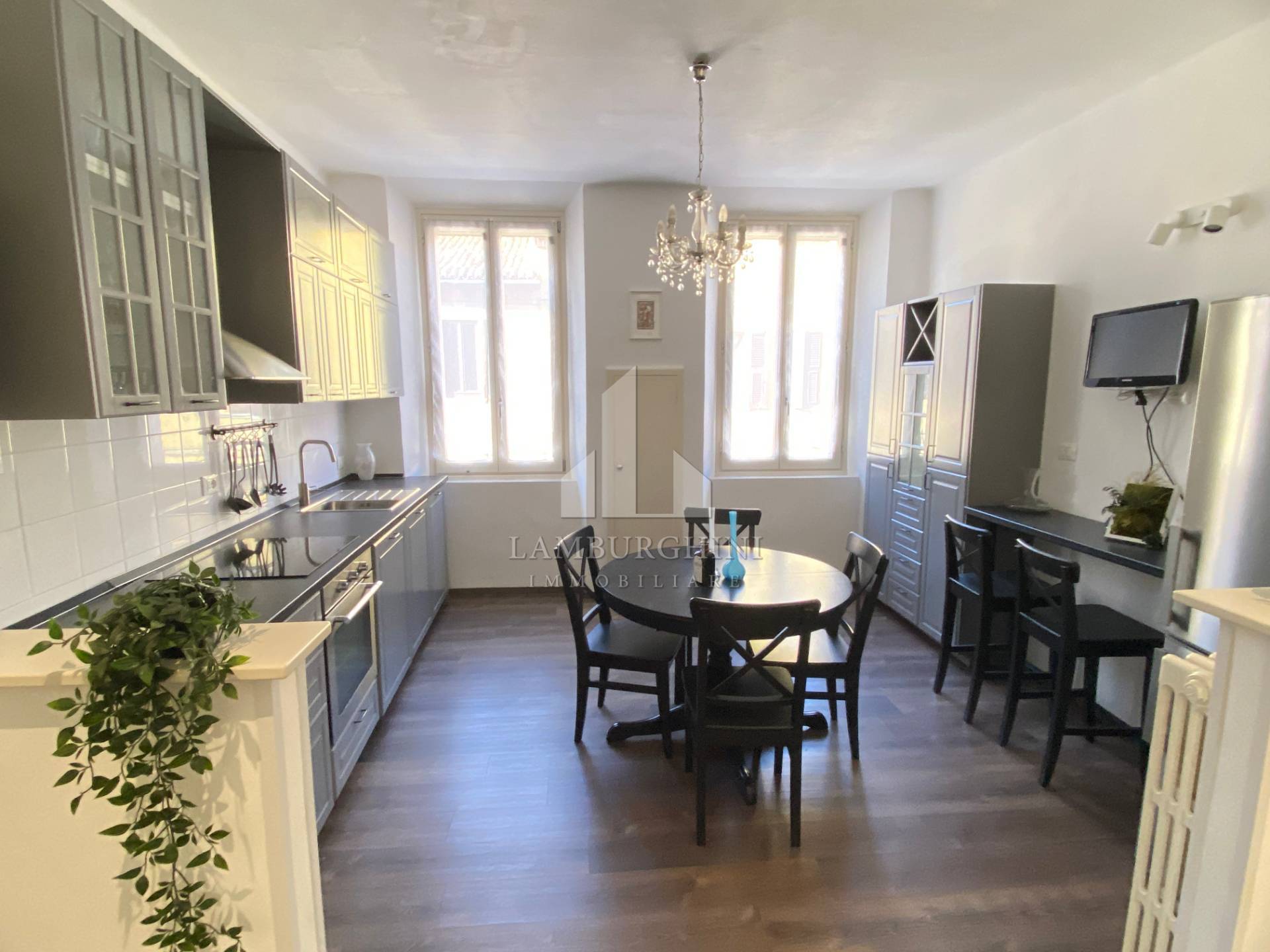 Appartamento in vendita a Ferrara, Entro Mura