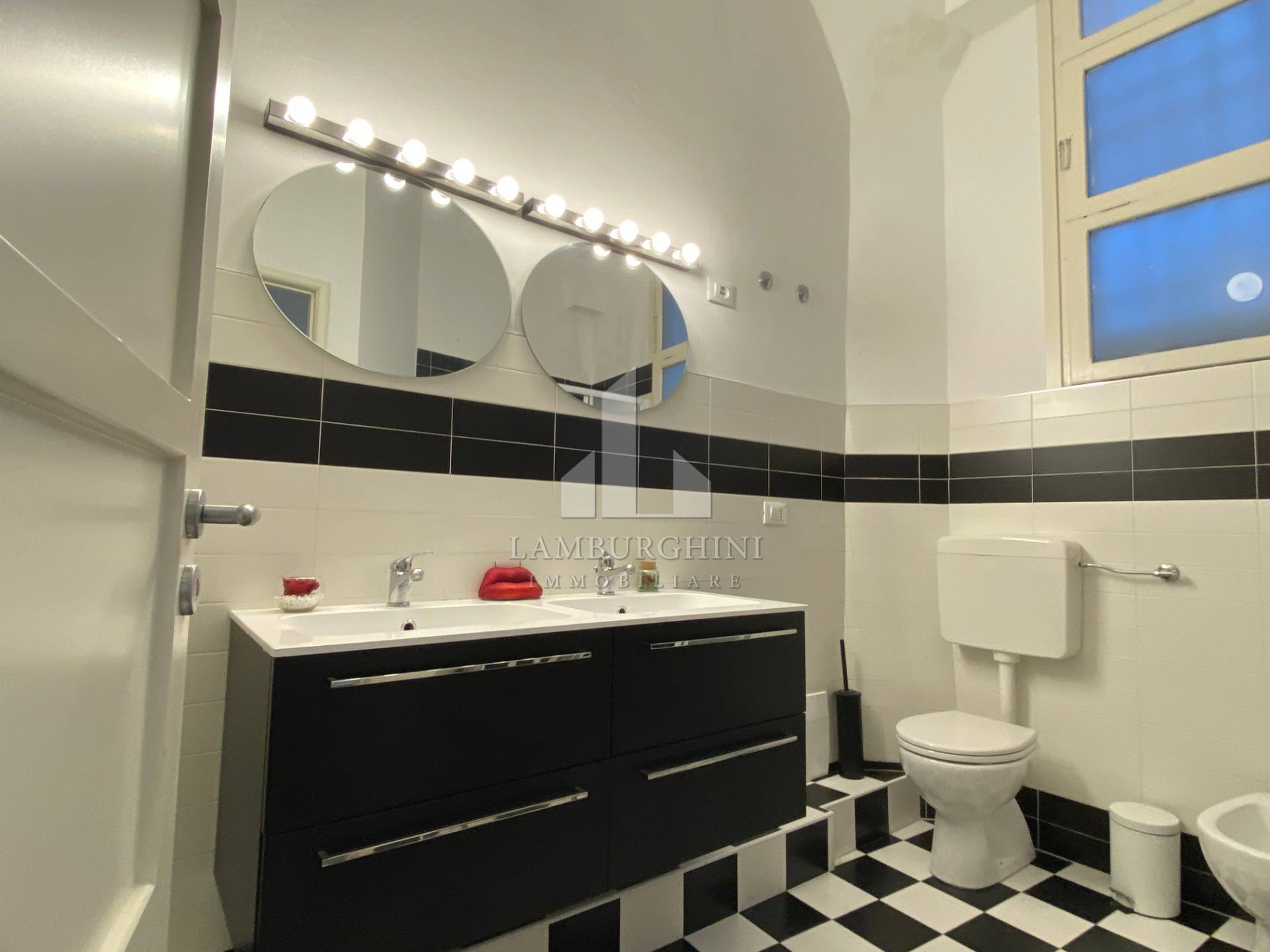 Appartamento in vendita a Ferrara, Entro Mura