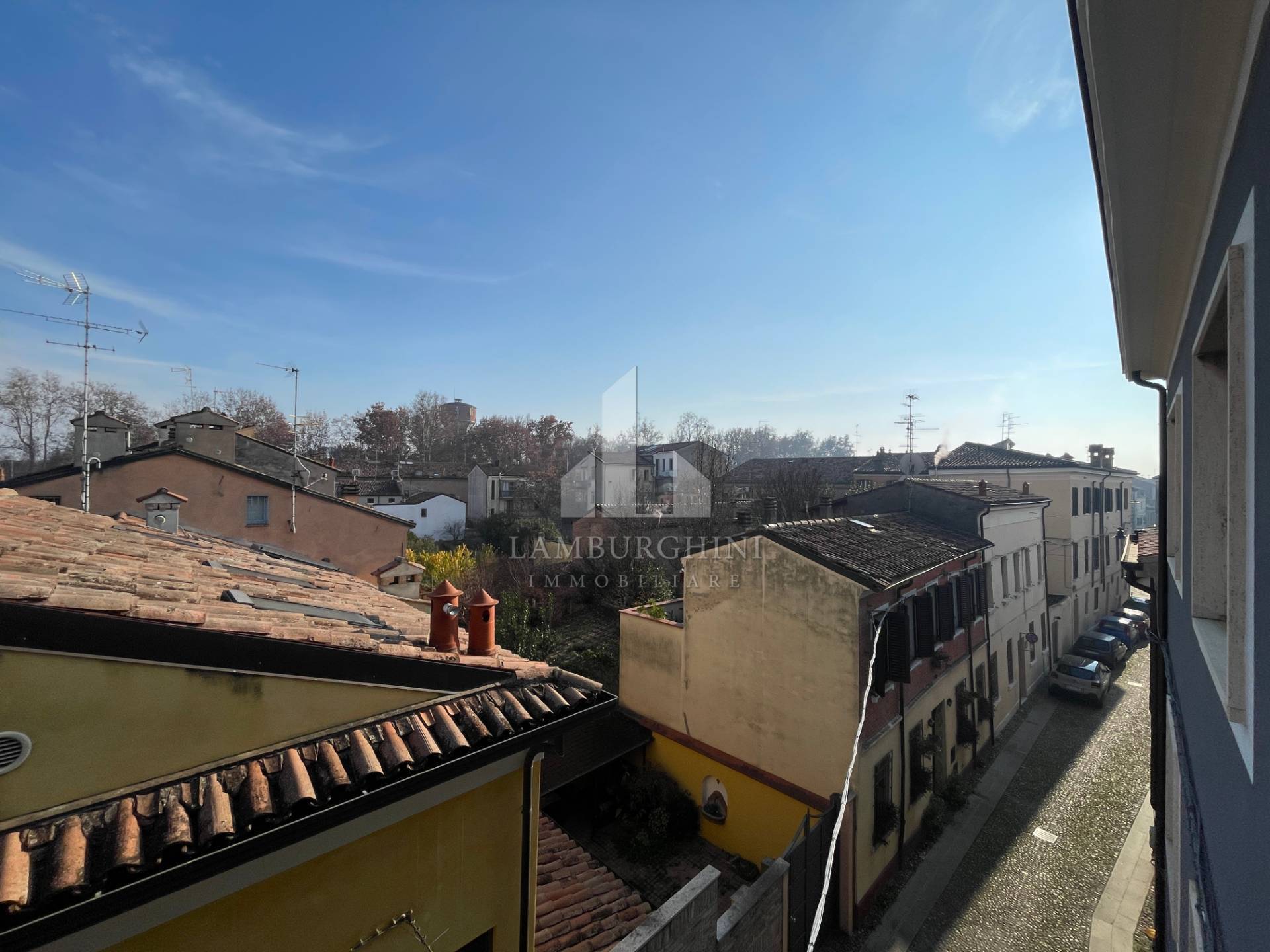 Appartamento in affitto a Ferrara, Centro storico