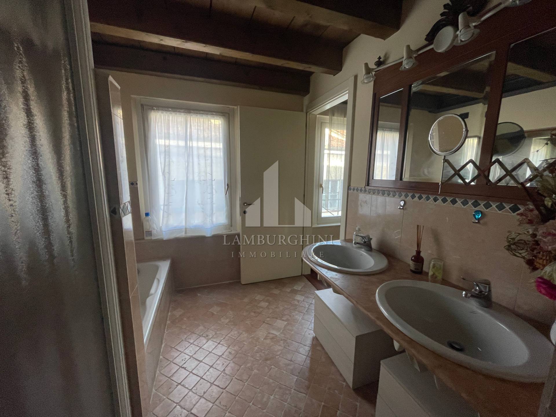 Appartamento in affitto a Ferrara, Centro storico