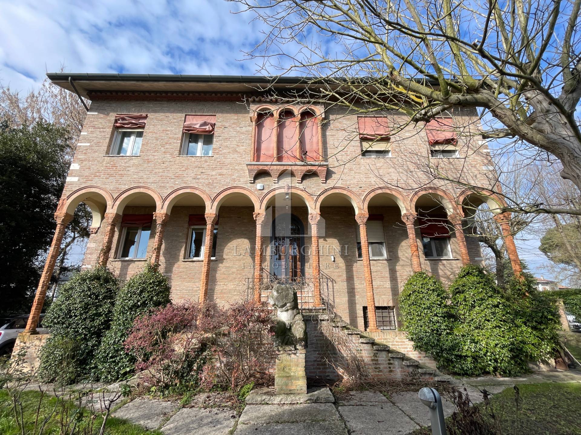 Casa indipendente in vendita a Ferrara, Pontegradella