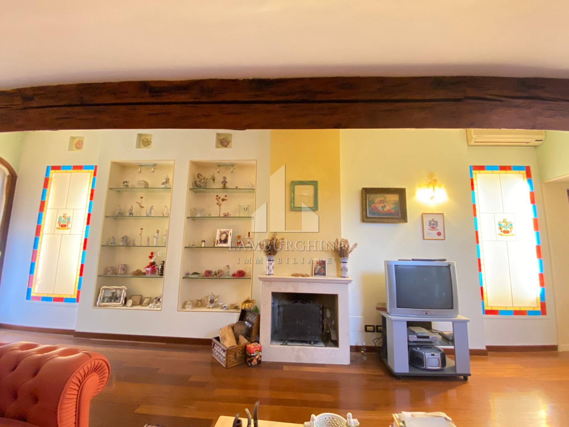 Appartamento in vendita a Ferrara, Centro storico