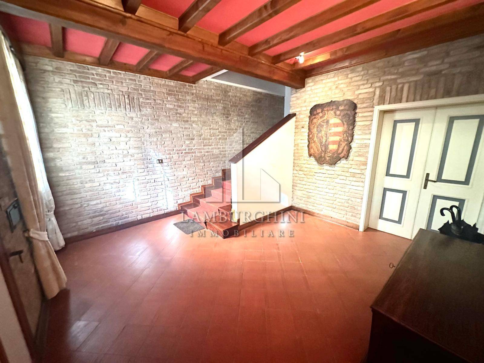 Palazzo in vendita a Ferrara, Entro Mura