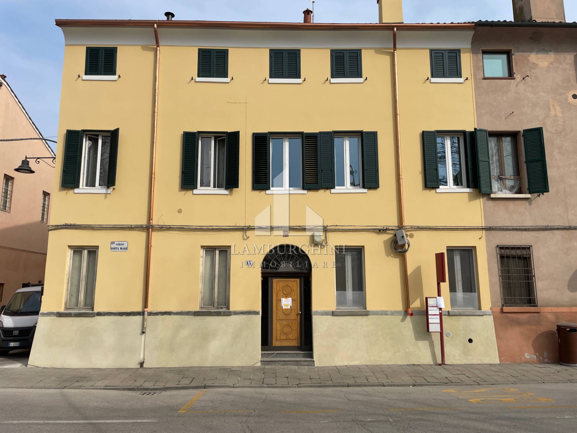 Appartamento in vendita a Ferrara, Centro storico