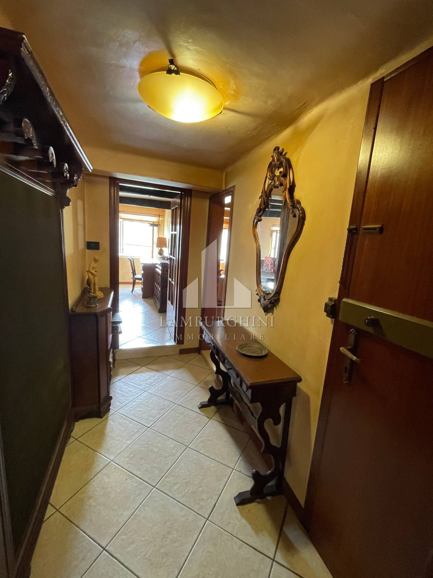 Appartamento in vendita a Ferrara, Centro storico