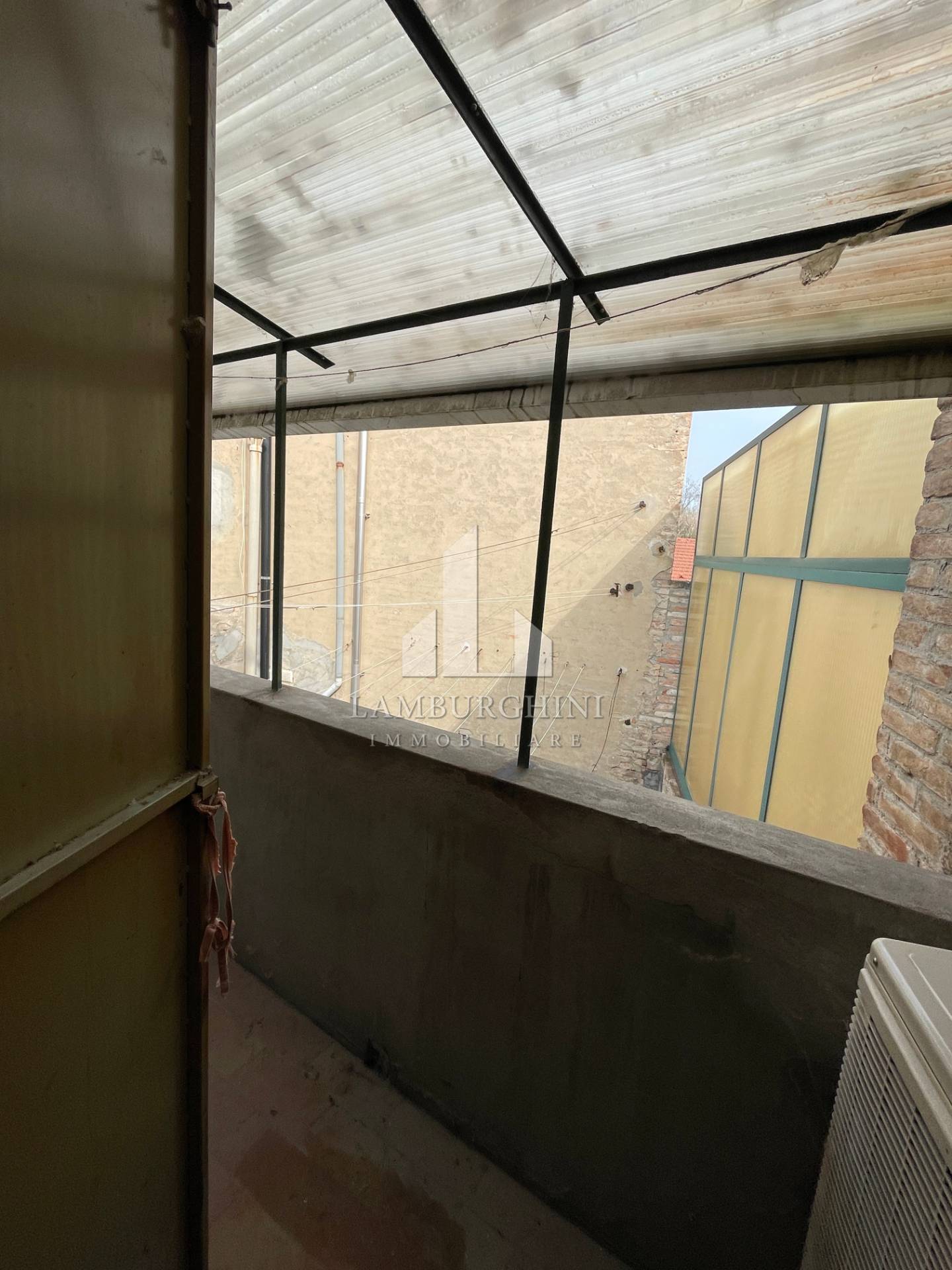 Appartamento in vendita a Ferrara, Centro storico