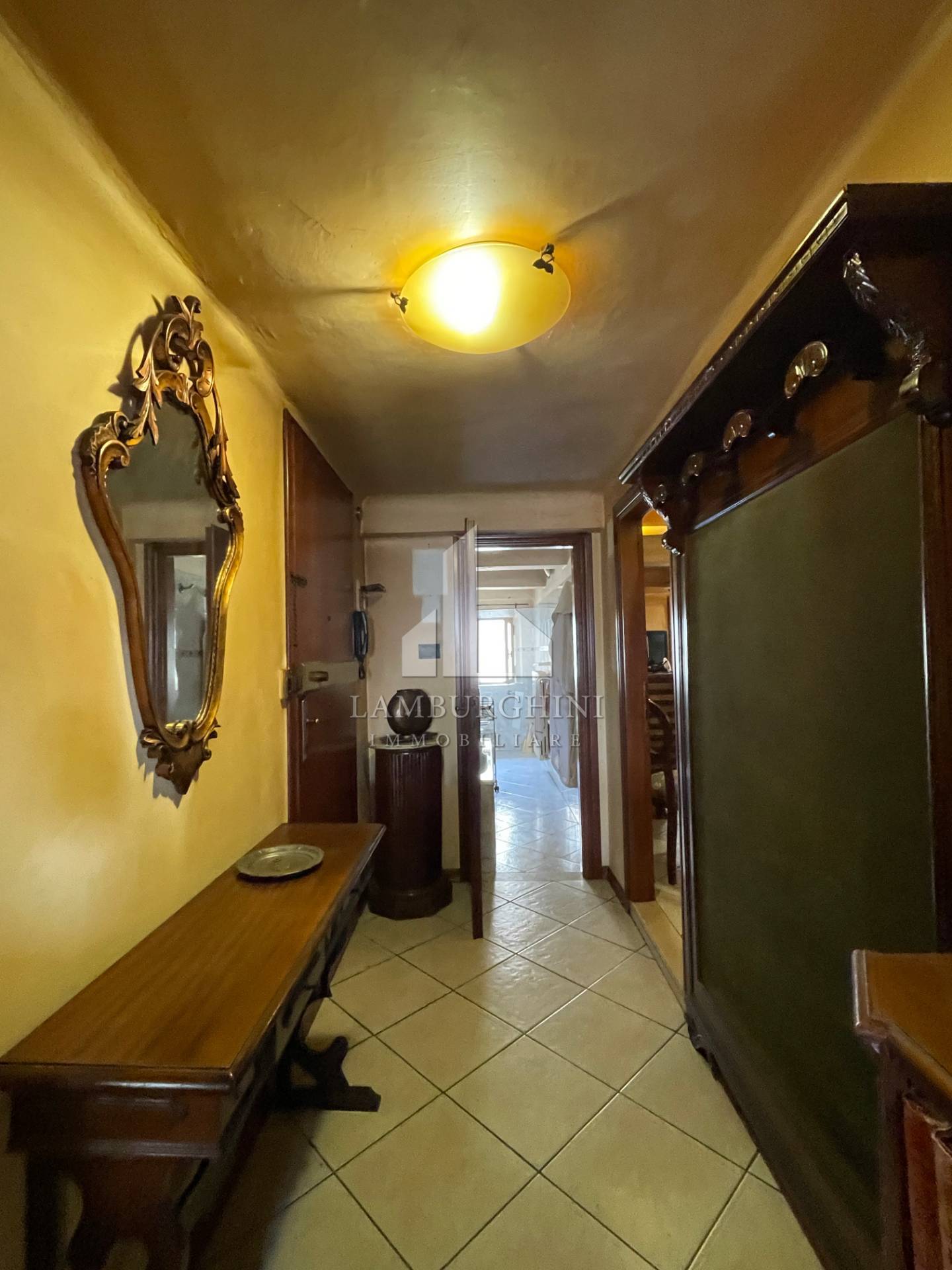 Appartamento in vendita a Ferrara, Centro storico