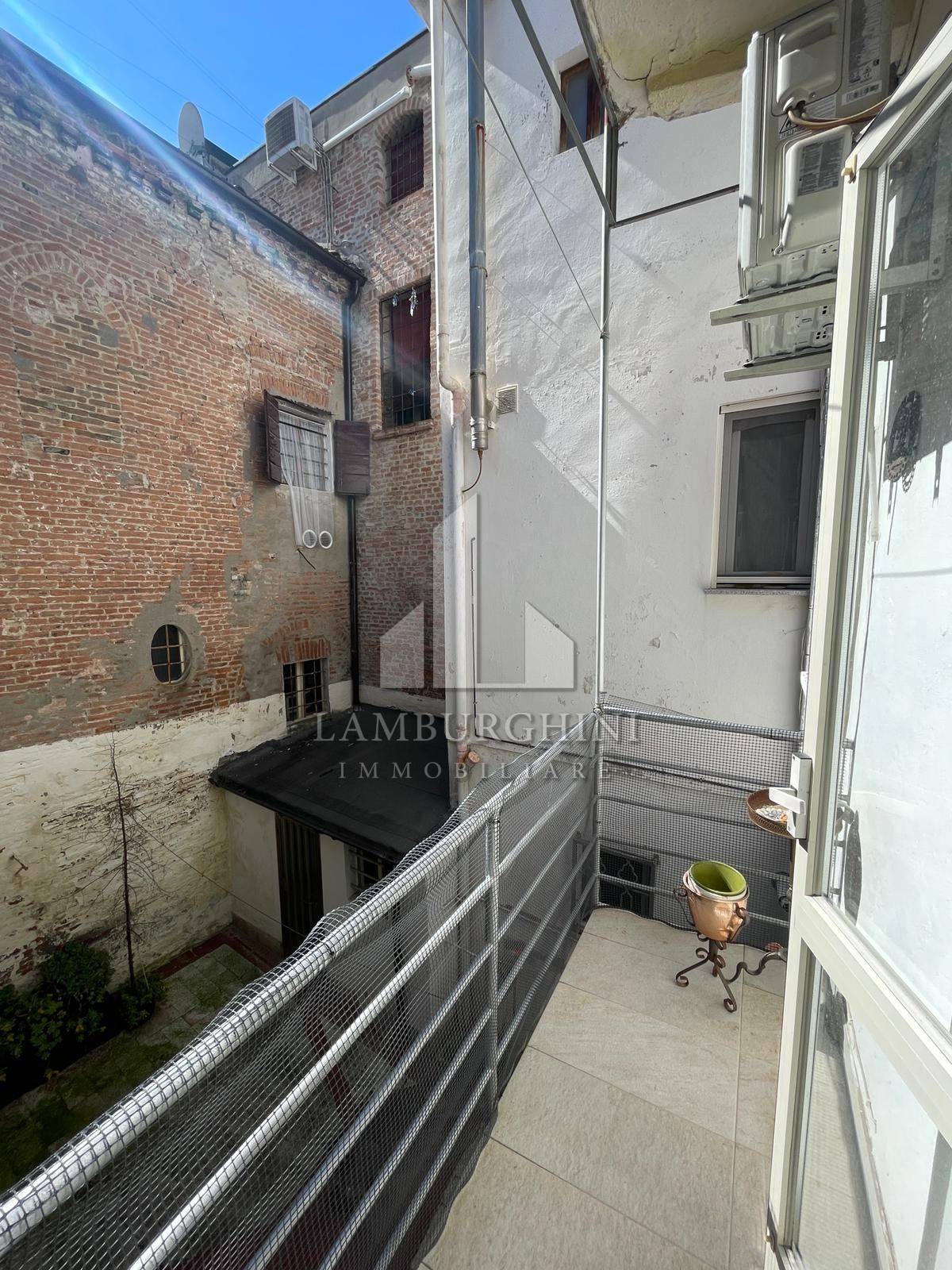 Appartamento in affitto a Ferrara, Centro storico